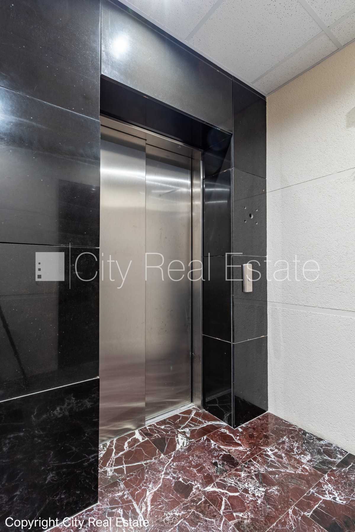 Sludinājumi. Projekts - De Luxe, jaunceltne, labiekārtota apzaļumota teritorija, bruģēts piebraucamais ceļš, Cena: 1500 EUR/mēn Foto #25