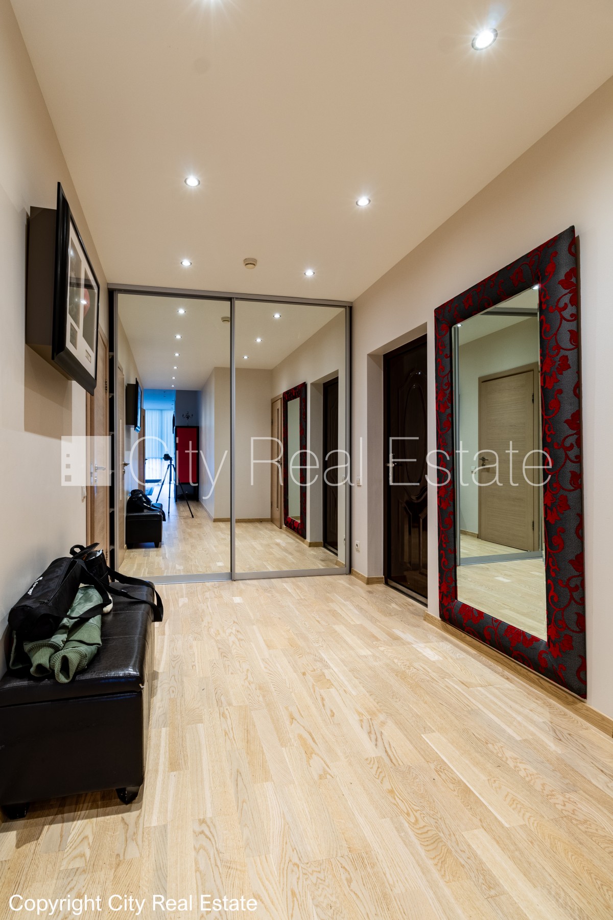 Sludinājumi. Projekts - De Luxe, jaunceltne, labiekārtota apzaļumota teritorija, bruģēts piebraucamais ceļš, Cena: 1500 EUR/mēn Foto #22