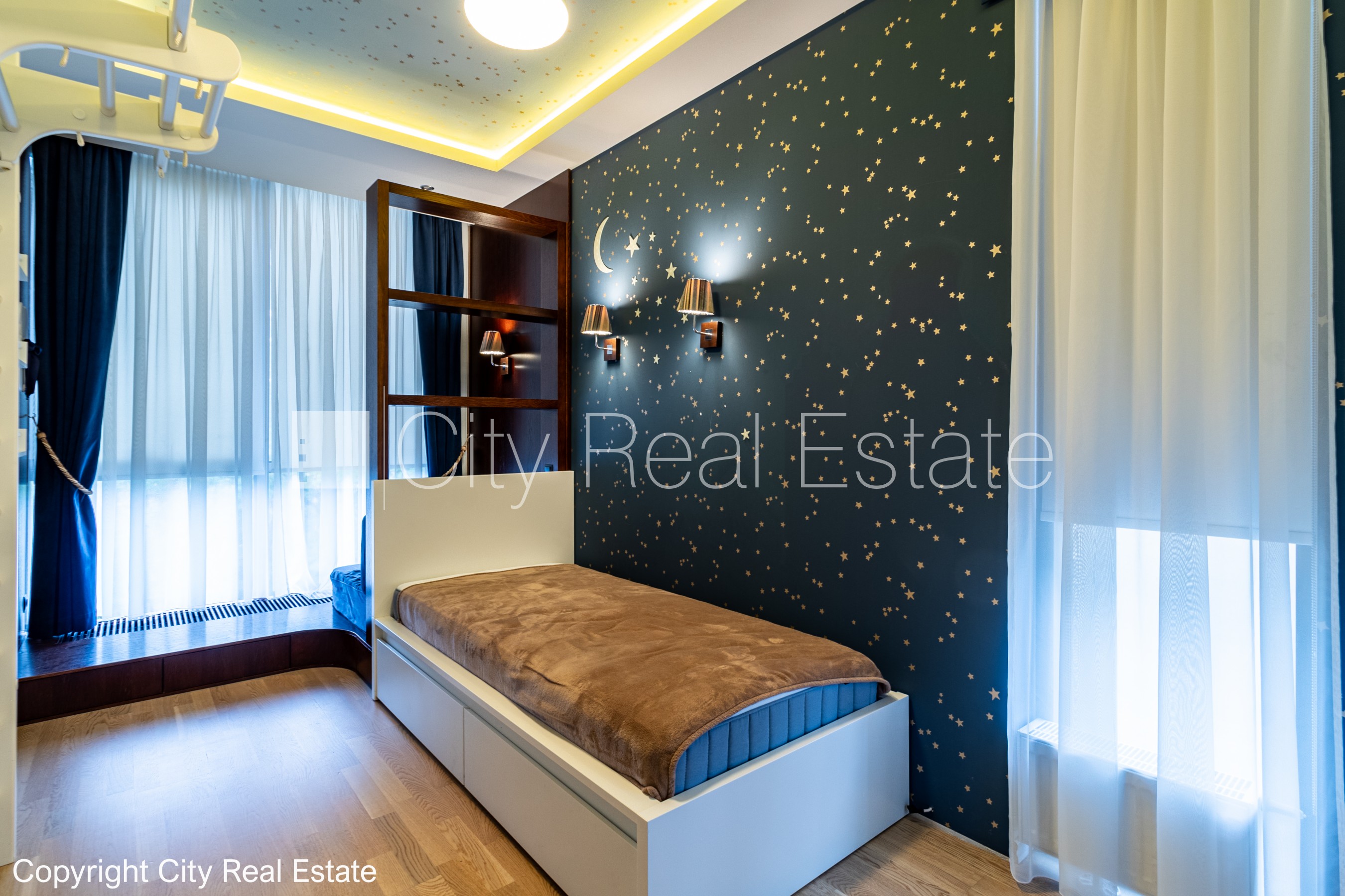 Sludinājumi. Projekts - De Luxe, jaunceltne, labiekārtota apzaļumota teritorija, bruģēts piebraucamais ceļš, Cena: 1500 EUR/mēn Foto #11