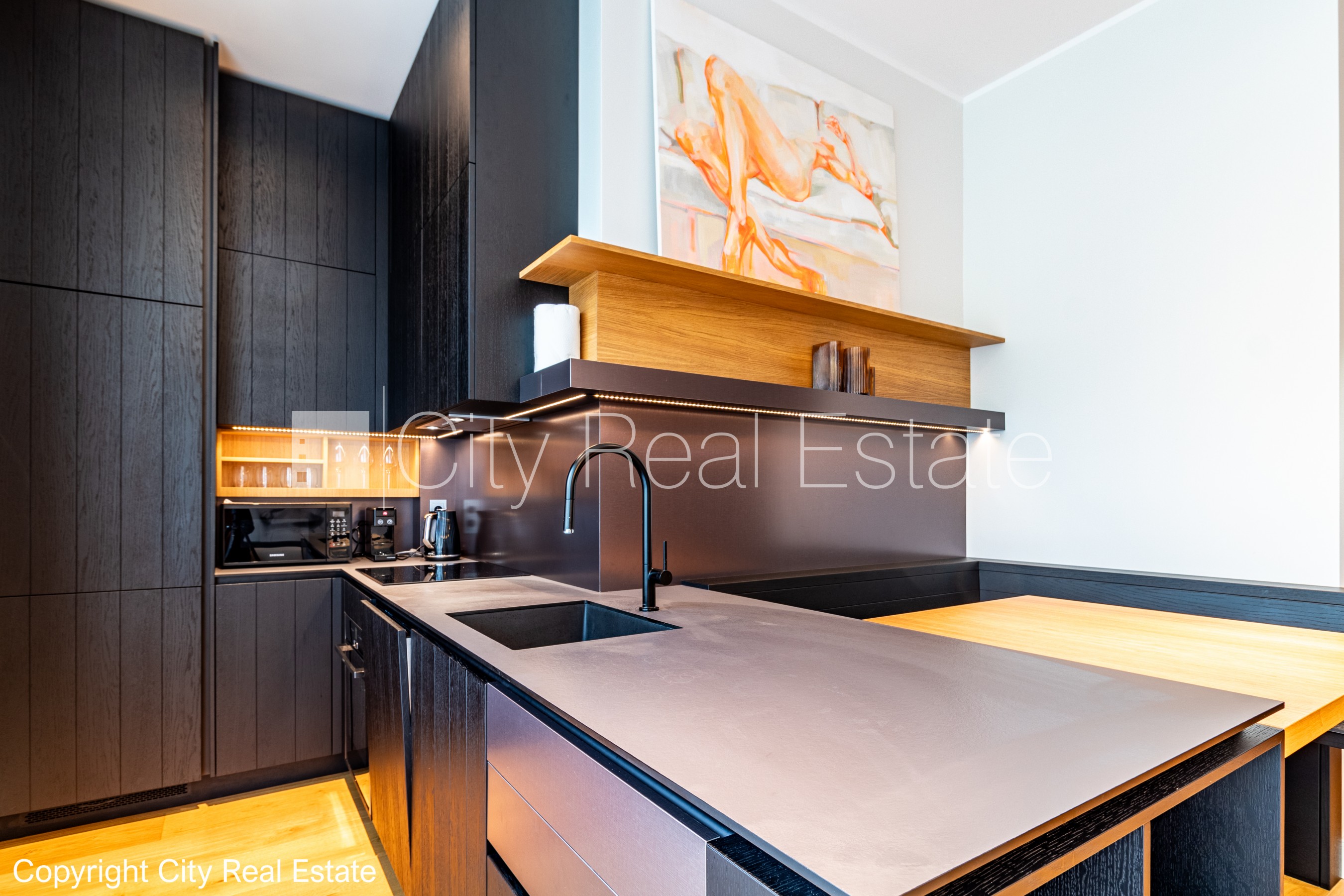 Sludinājumi. Jaunceltne, labiekārtota apzaļumota teritorija, slēgta teritorija, pazemes autostāvvieta, ieeja no Cena: 2900 EUR/mēn Foto #2