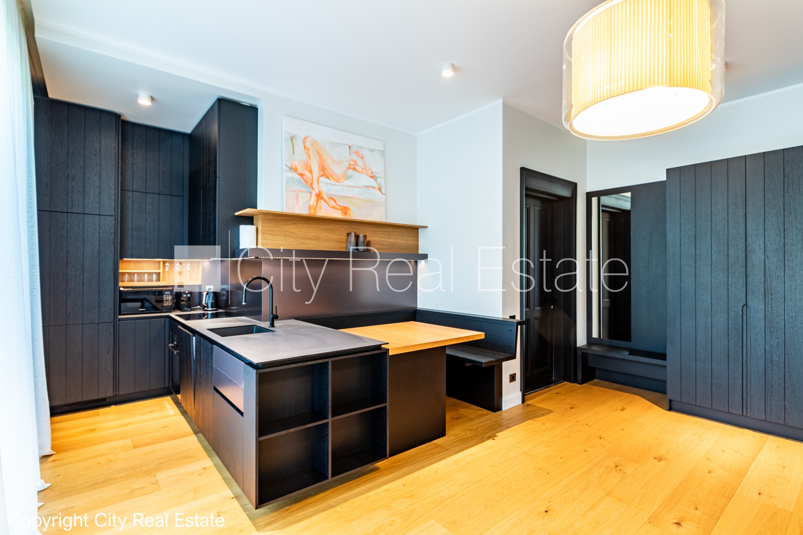 Sludinājumi. Jaunceltne, labiekārtota apzaļumota teritorija, slēgta teritorija, pazemes autostāvvieta, ieeja no Cena: 2900 EUR/mēn Foto #1