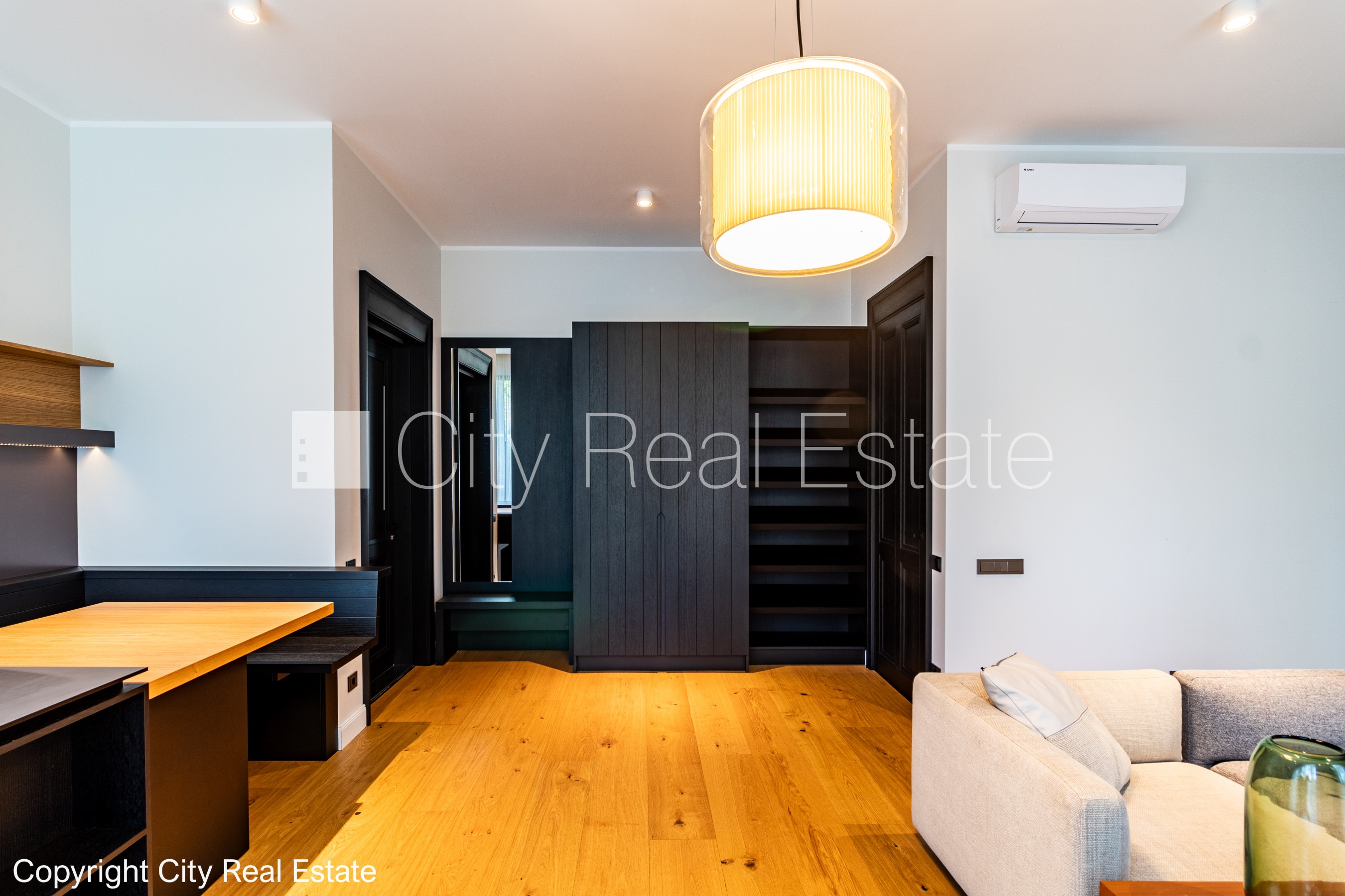 Sludinājumi. Jaunceltne, labiekārtota apzaļumota teritorija, slēgta teritorija, pazemes autostāvvieta, ieeja no Cena: 2900 EUR/mēn Foto #4