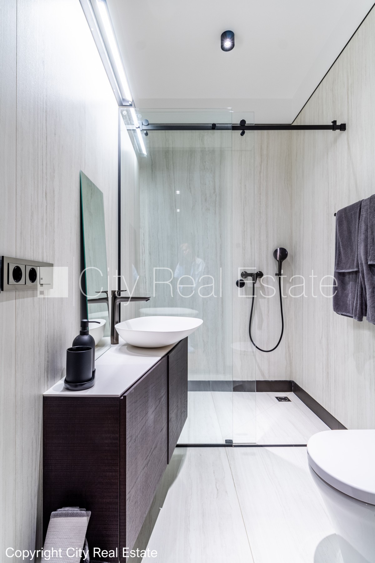 Объявление. Новостройка, зеленая территория, закрытая территория, подземная стоянка, вход с улицы, озеленённая Цена: 2100 EUR/мес. Foto #14