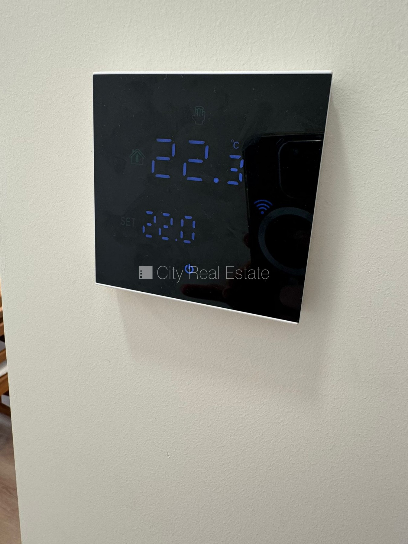 Sludinājumi. Jaunceltne, labiekārtota apzaļumota teritorija, iežogota teritorija, vieta automašīnai, logi vērsti Cena: 1100 EUR/mēn Foto #17