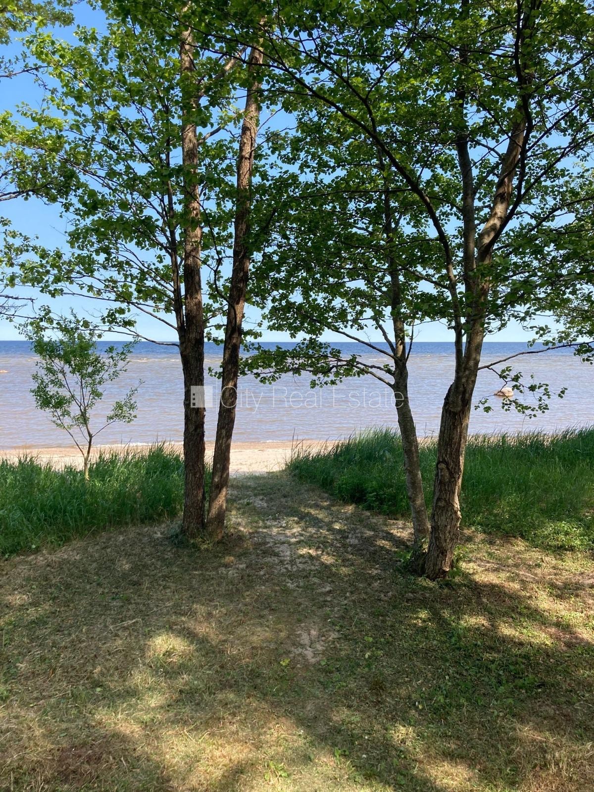 Sludinājumi. Labiekārtota apzaļumota teritorija, guļamistabu skaits 4 gab., siltumsūknis, filtri ūdens Cena: 555000 EUR Foto #22