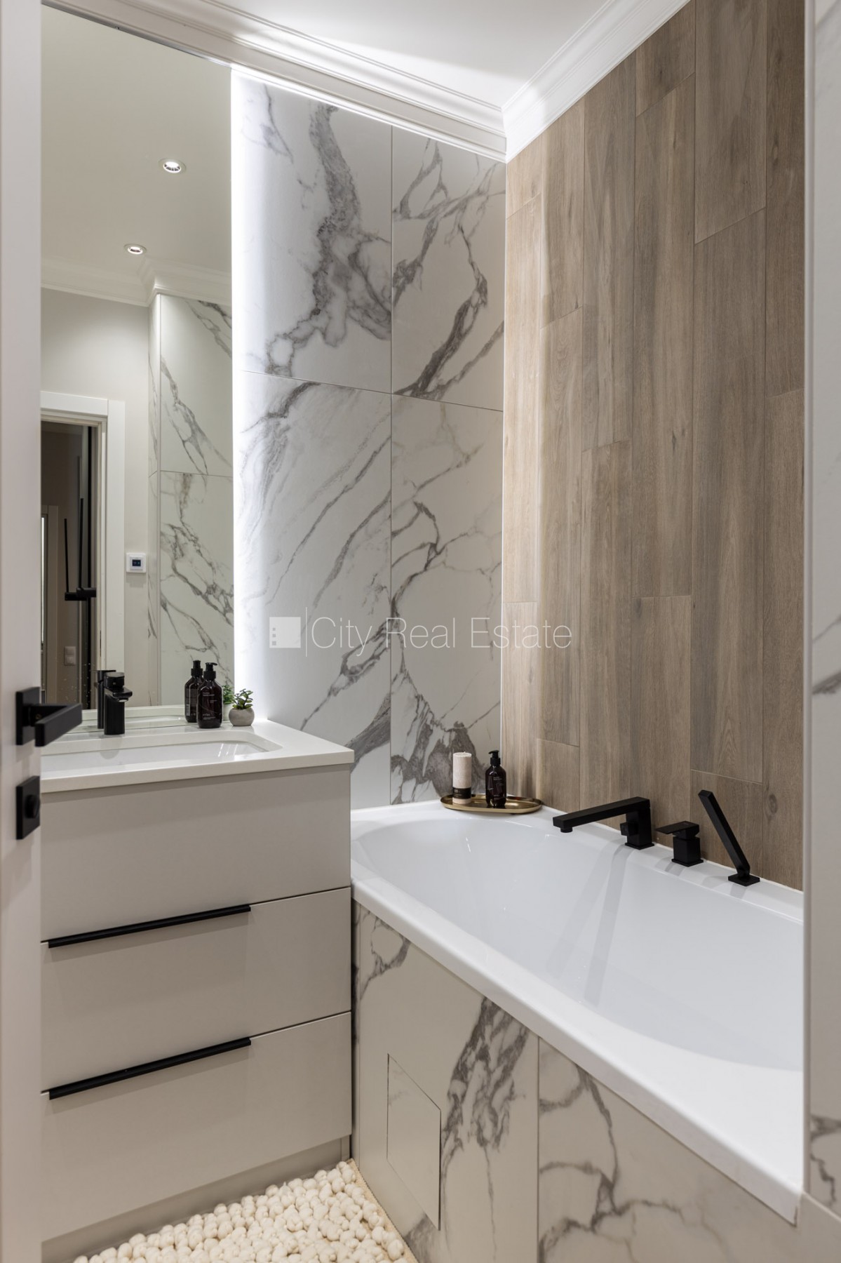 Sludinājumi. Jaunceltne, labiekārtots apzaļumots pagalms, slēgts pagalms, pazemes autostāvvieta, ir lifts, Cena: 208588 EUR Foto #14