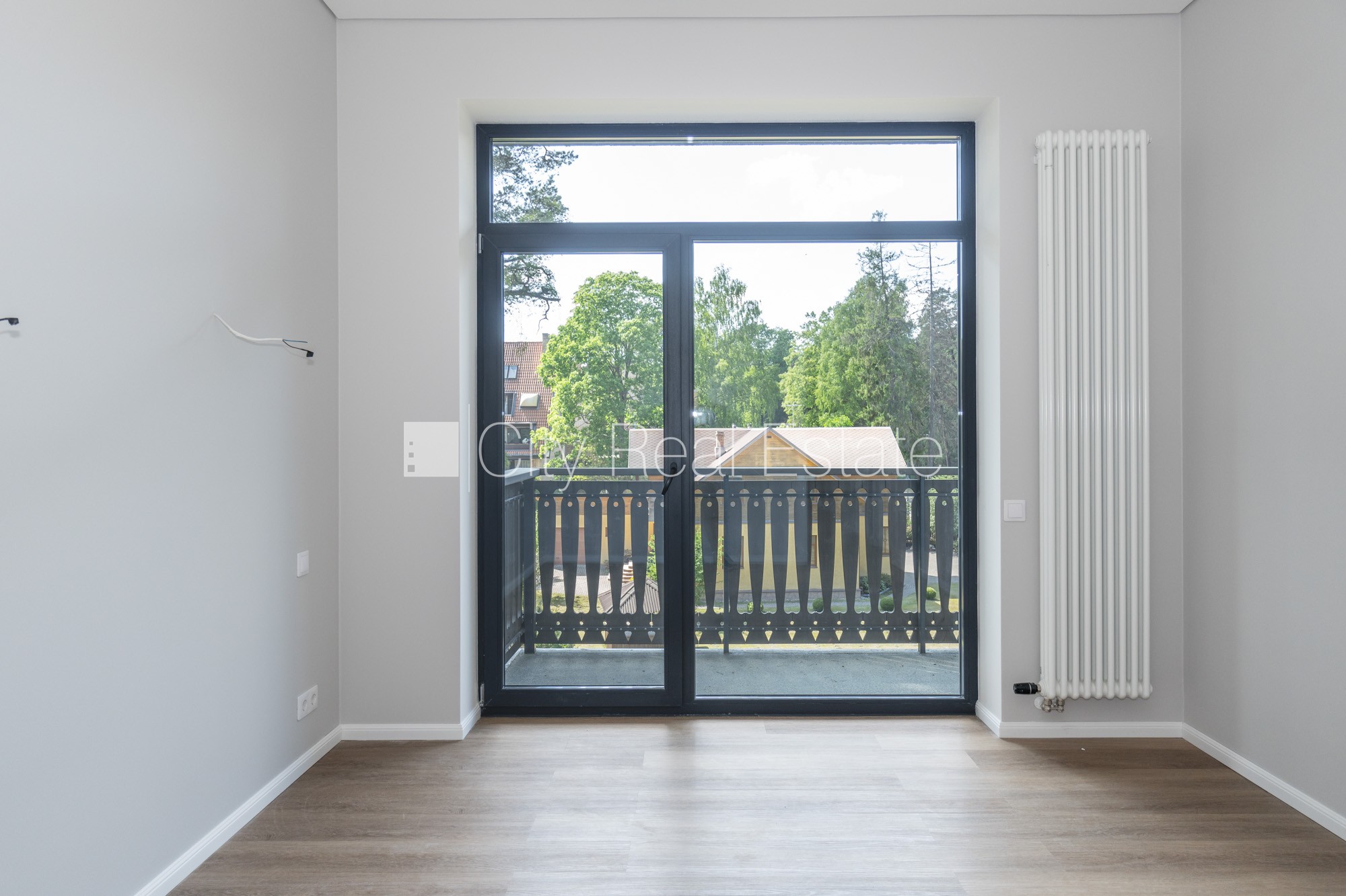 Sludinājumi. Jaunceltne, labiekārtota apzaļumota teritorija, bruģēts piebraucamais ceļš, teritorijas Cena: 224950 EUR Foto #7