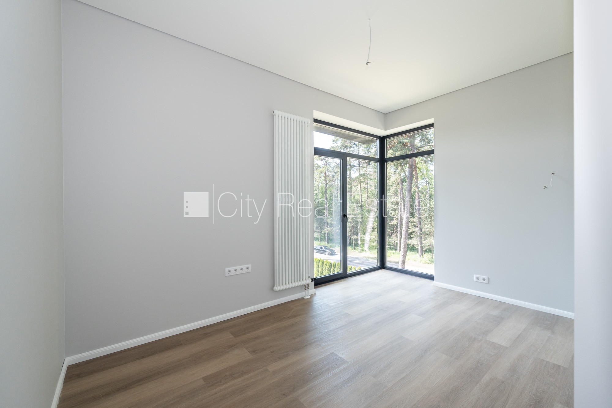 Sludinājumi. Jaunceltne, labiekārtota apzaļumota teritorija, bruģēts piebraucamais ceļš, teritorijas Cena: 224950 EUR Foto #9