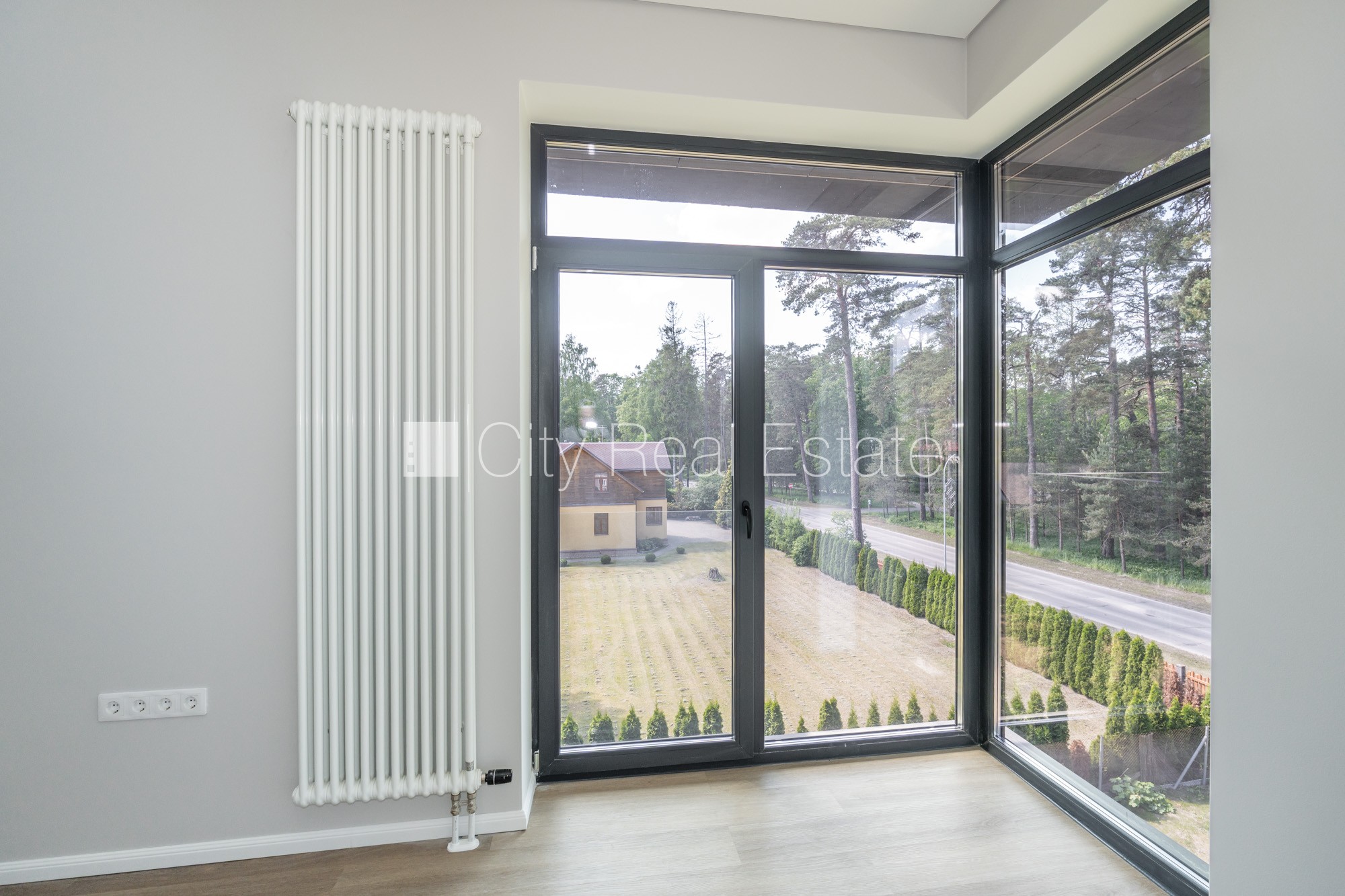 Sludinājumi. Jaunceltne, labiekārtota apzaļumota teritorija, bruģēts piebraucamais ceļš, teritorijas Cena: 224950 EUR Foto #10