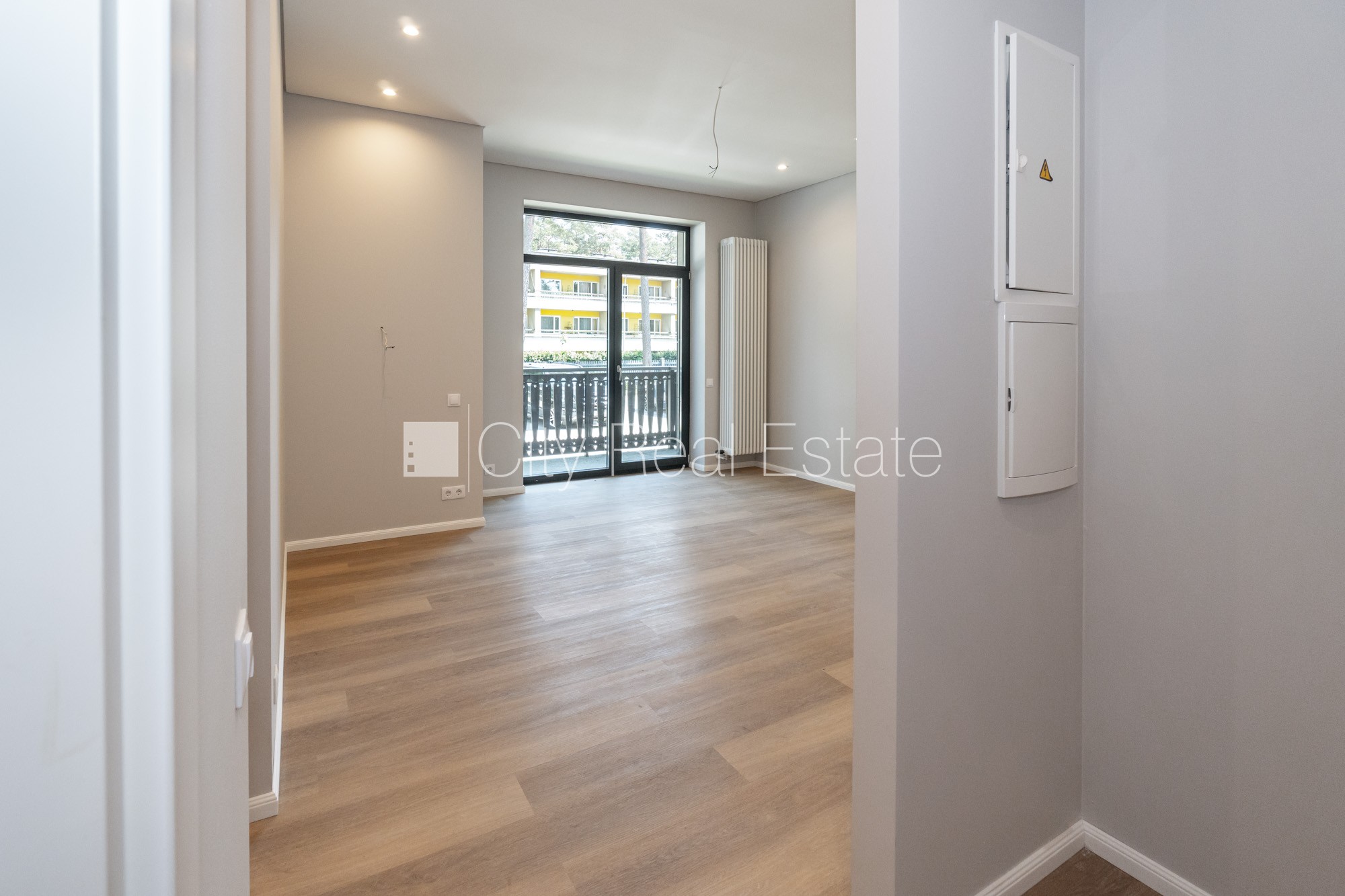 Sludinājumi. Jaunceltne, labiekārtota apzaļumota teritorija, bruģēts piebraucamais ceļš, teritorijas Cena: 208579 EUR Foto #5