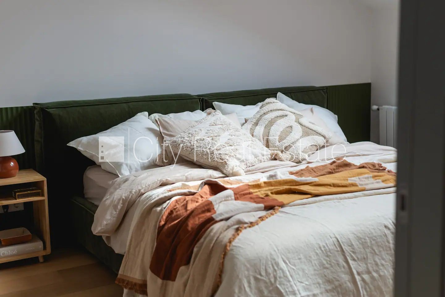 Sludinājumi. Renovēta māja, luksuss apartamenti  82 m2, ir lifts, kāpņu telpa pēc kapitālā remonta, logi vērsti Cena: 1670 EUR/mēn Foto #10