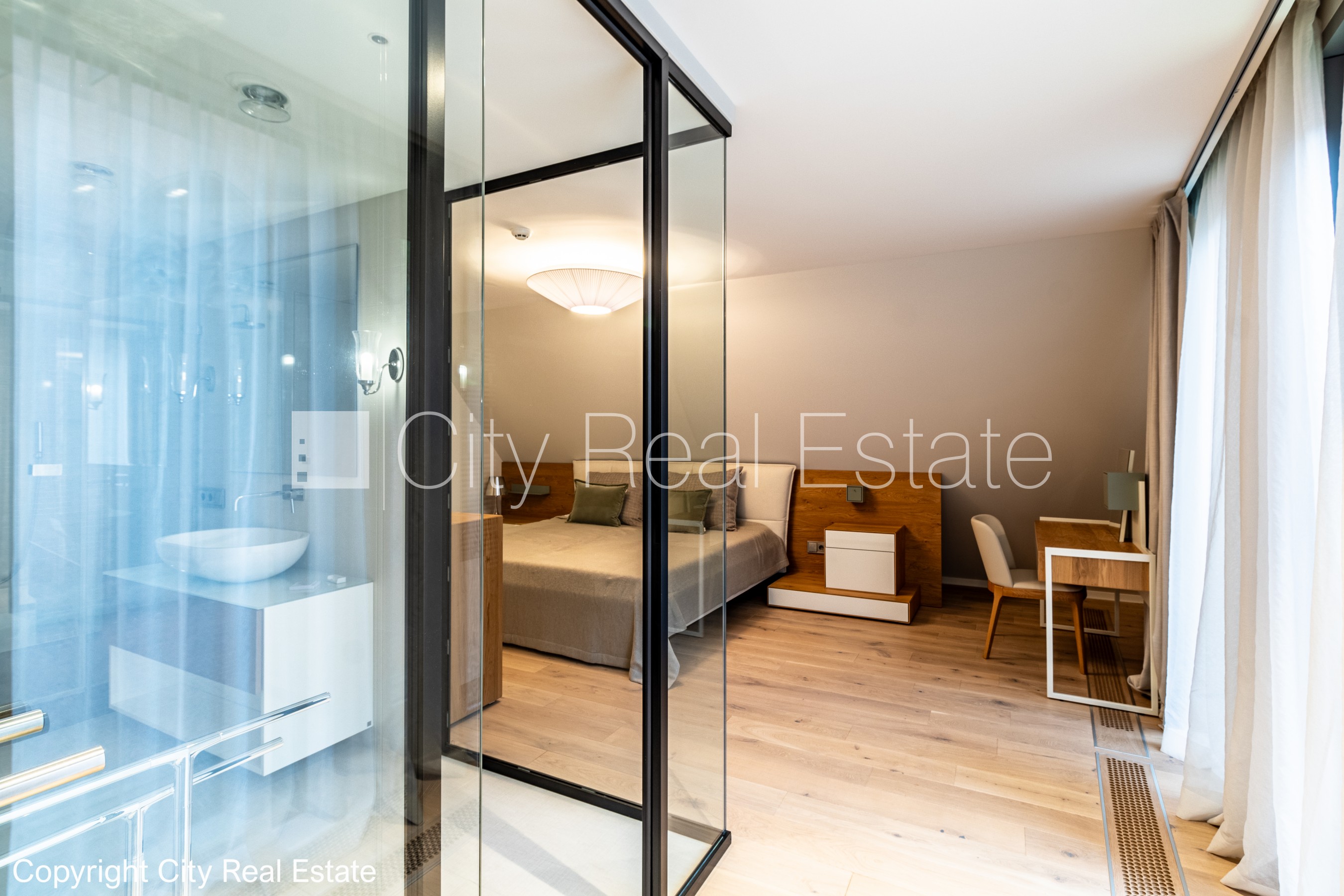 Sludinājumi. Fasādes māja, restaurēta māja, nomainītas inženierkomunikācijas, mainīts Jumta segums, dzelzsbetona Cena: 910000 EUR Foto #5