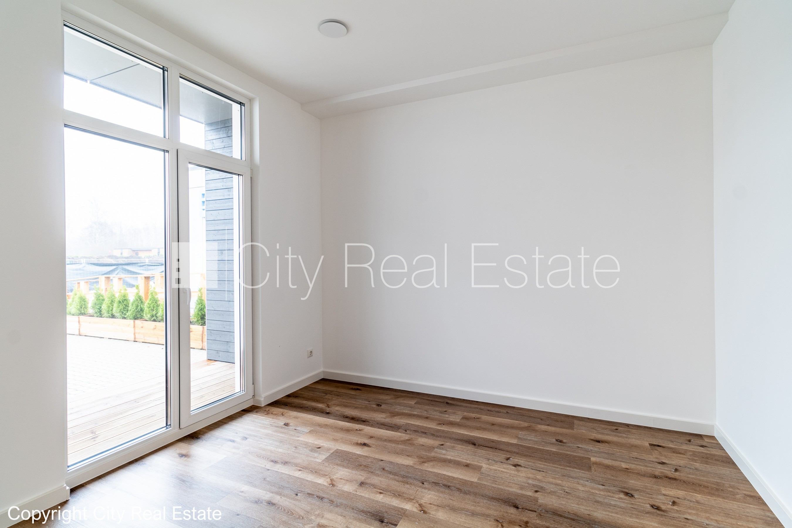 Объявление. Рядный дом, энергоэффективный дом, благоустроенная озеленённая территория, территория обнесена Цена: 229100 EUR Foto #15