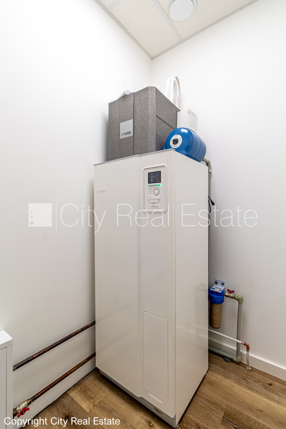 Объявление. Рядный дом, энергоэффективный дом, благоустроенная озеленённая территория, территория обнесена Цена: 229100 EUR Foto #20