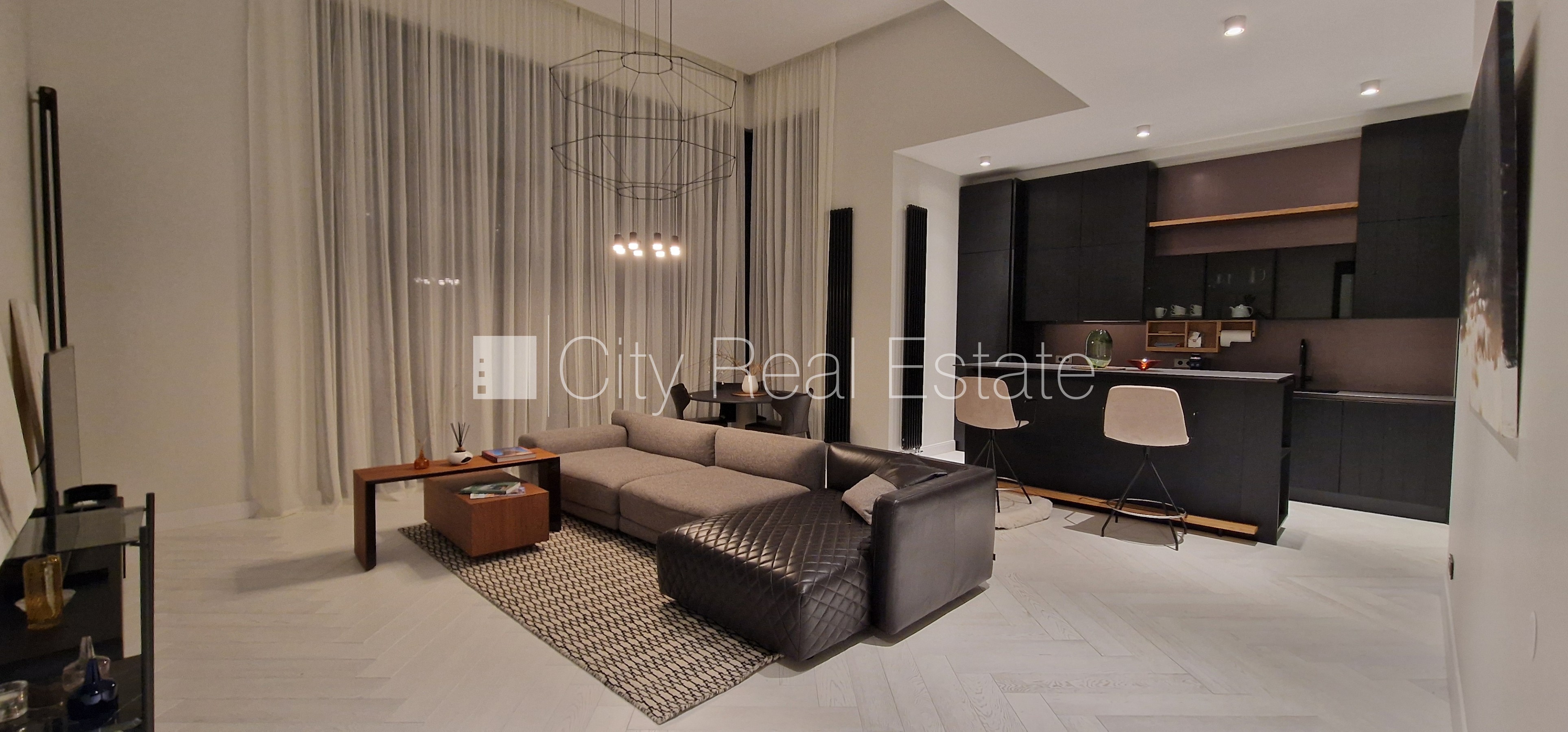 Sludinājumi. Jaunceltne, fasādes māja, zaļā teritorija, labiekārtota apzaļumota teritorija, slēgta teritorija, Cena: 5100 EUR/mēn Foto #4