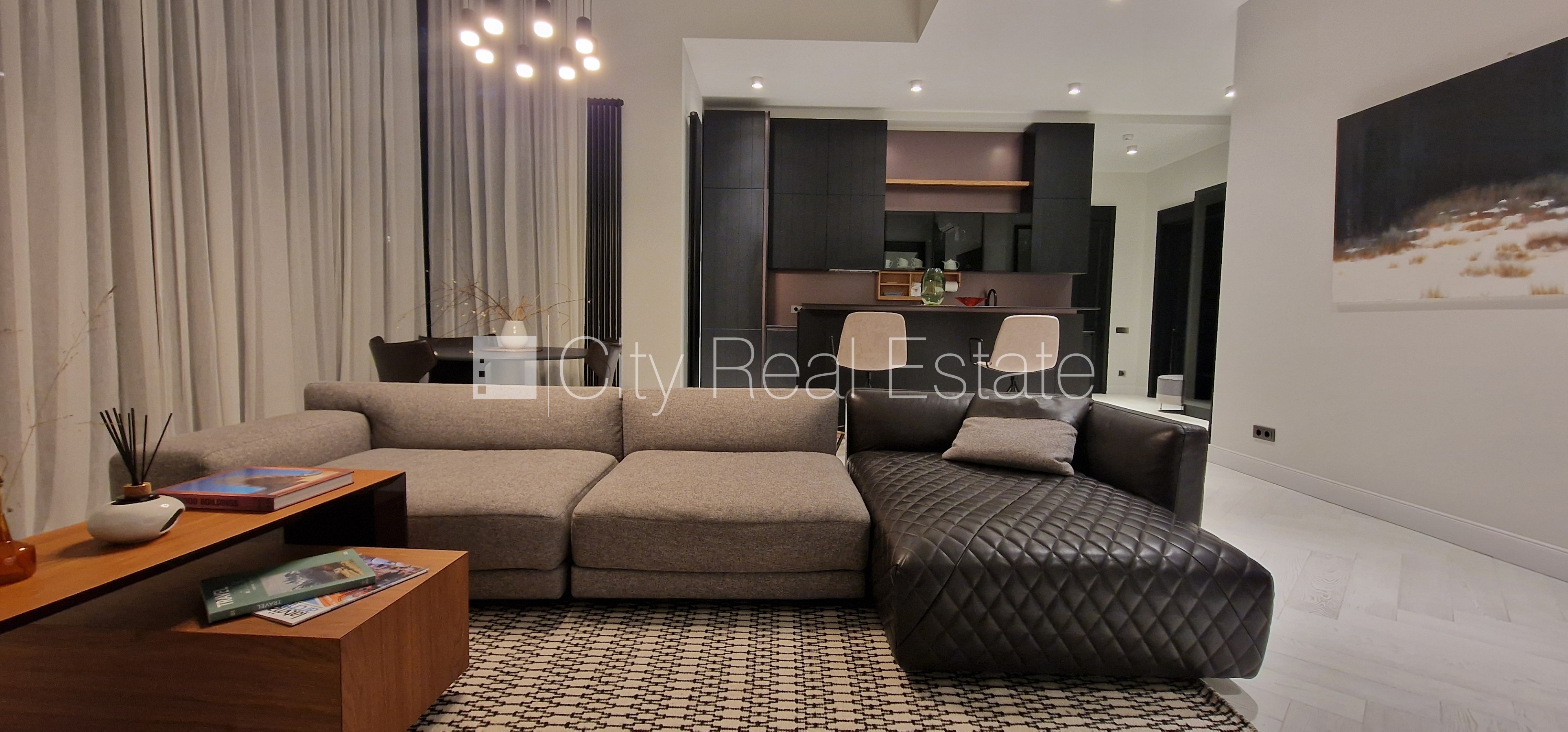 Sludinājumi. Jaunceltne, fasādes māja, zaļā teritorija, labiekārtota apzaļumota teritorija, slēgta teritorija, Cena: 5100 EUR/mēn Foto #3