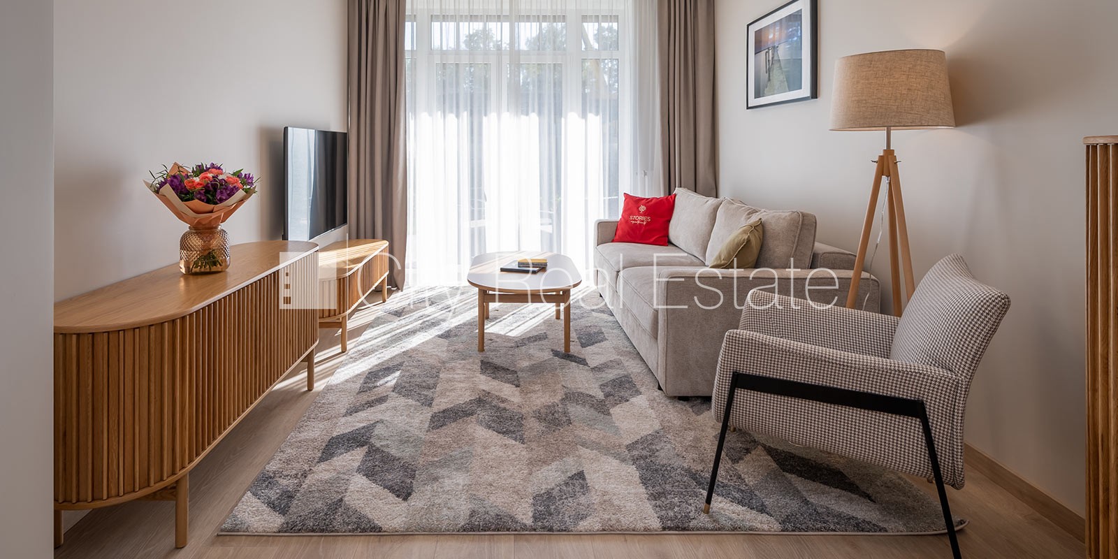 Sludinājumi. Jaunceltne, fasādes māja, labiekārtots apzaļumots pagalms, pazemes autostāvvieta, pagalmā bērnu Cena: 1550 EUR/mēn Foto #1