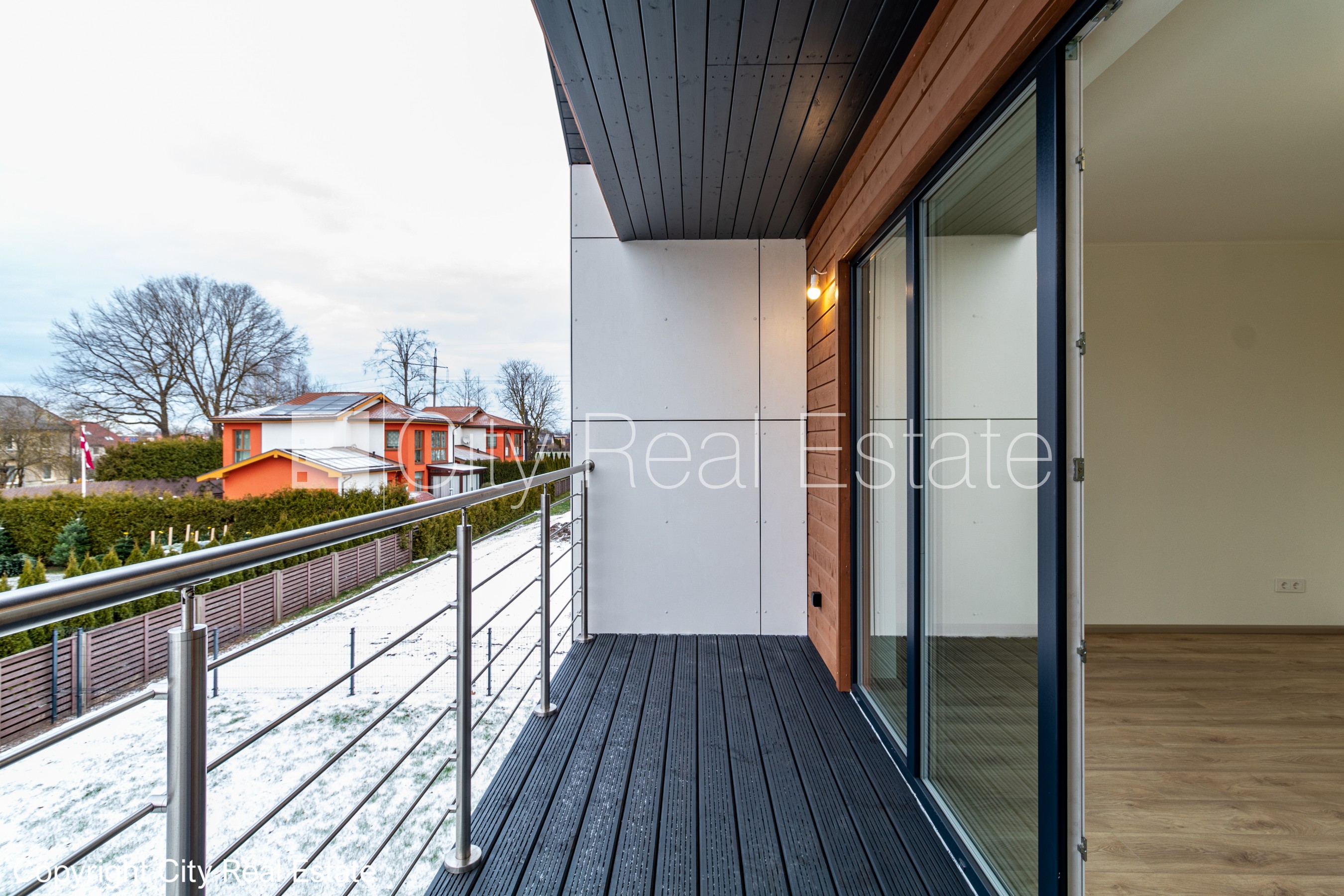 Sludinājumi. Rindu māja, energo efektīva māja, labiekārtots apzaļumots pagalms, bruģēts piebraucamais ceļš, Cena: 270000 EUR Foto #12