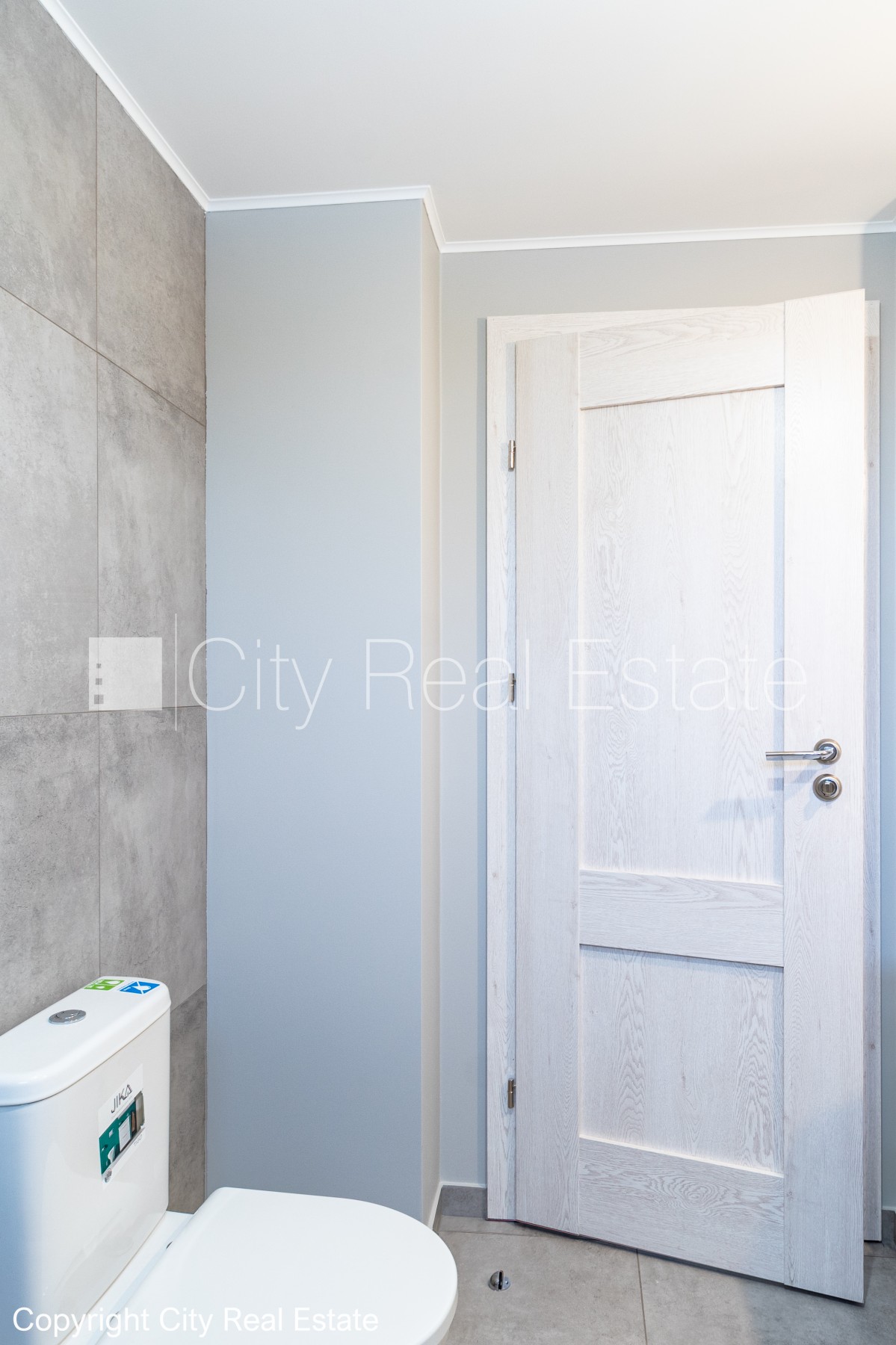 Sludinājumi. Rindu māja, energo efektīva māja, labiekārtots apzaļumots pagalms, bruģēts piebraucamais ceļš, Cena: 270000 EUR Foto #18