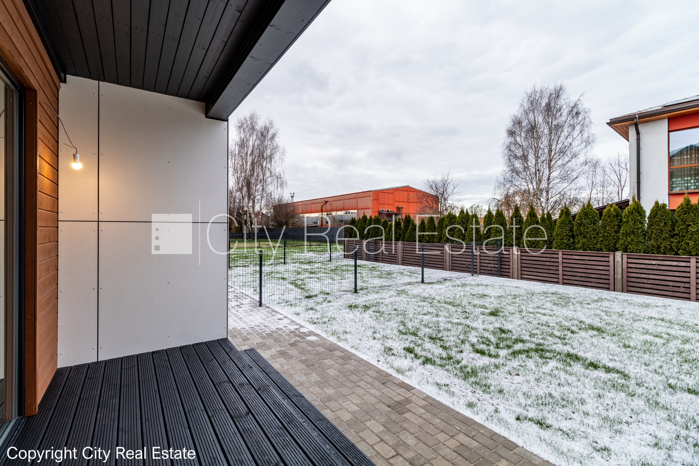 Sludinājumi. Rindu māja, energo efektīva māja, labiekārtots apzaļumots pagalms, bruģēts piebraucamais ceļš, Cena: 270000 EUR Foto #5