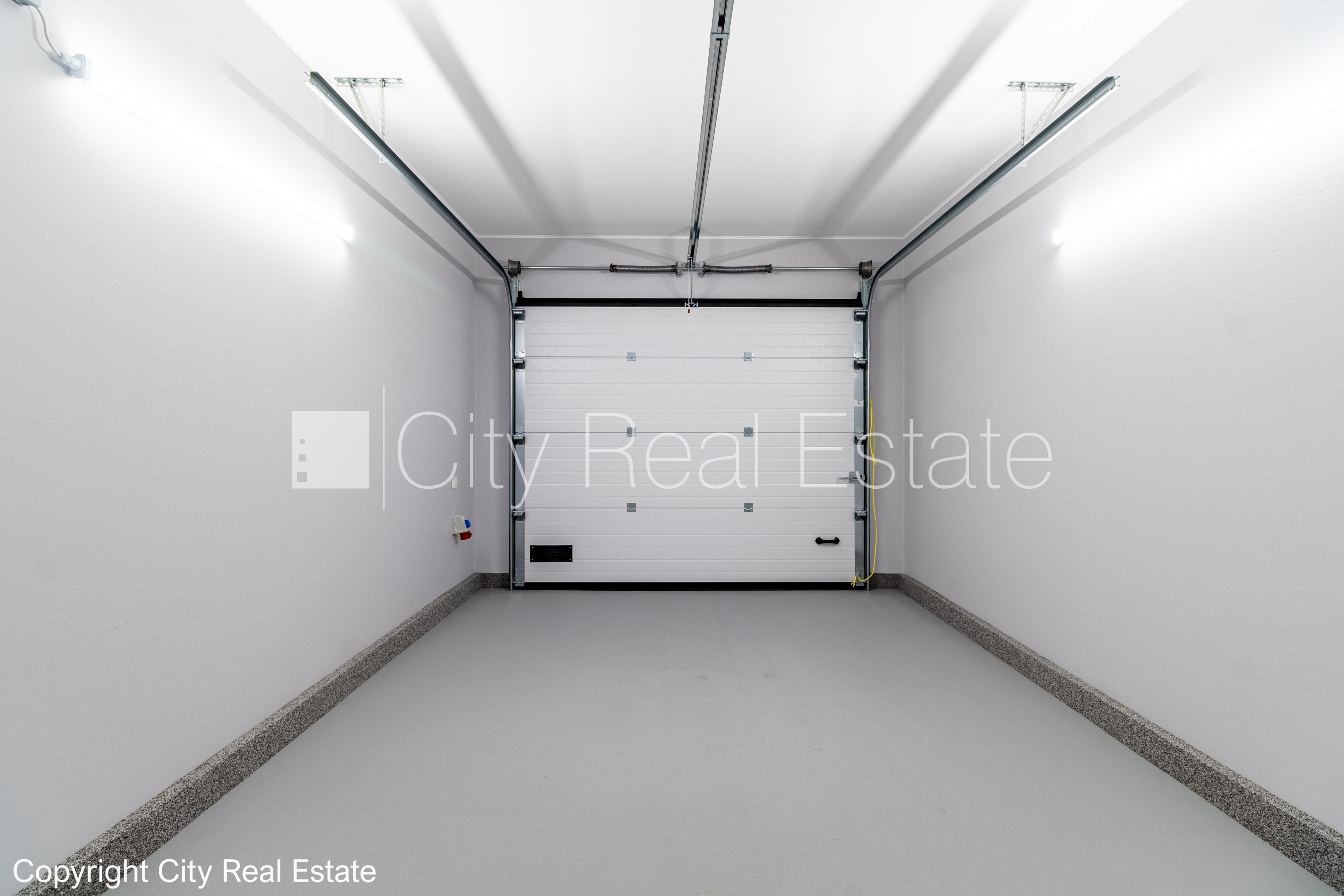 Sludinājumi. Rindu māja, energo efektīva māja, labiekārtots apzaļumots pagalms, bruģēts piebraucamais ceļš, Cena: 270000 EUR Foto #23