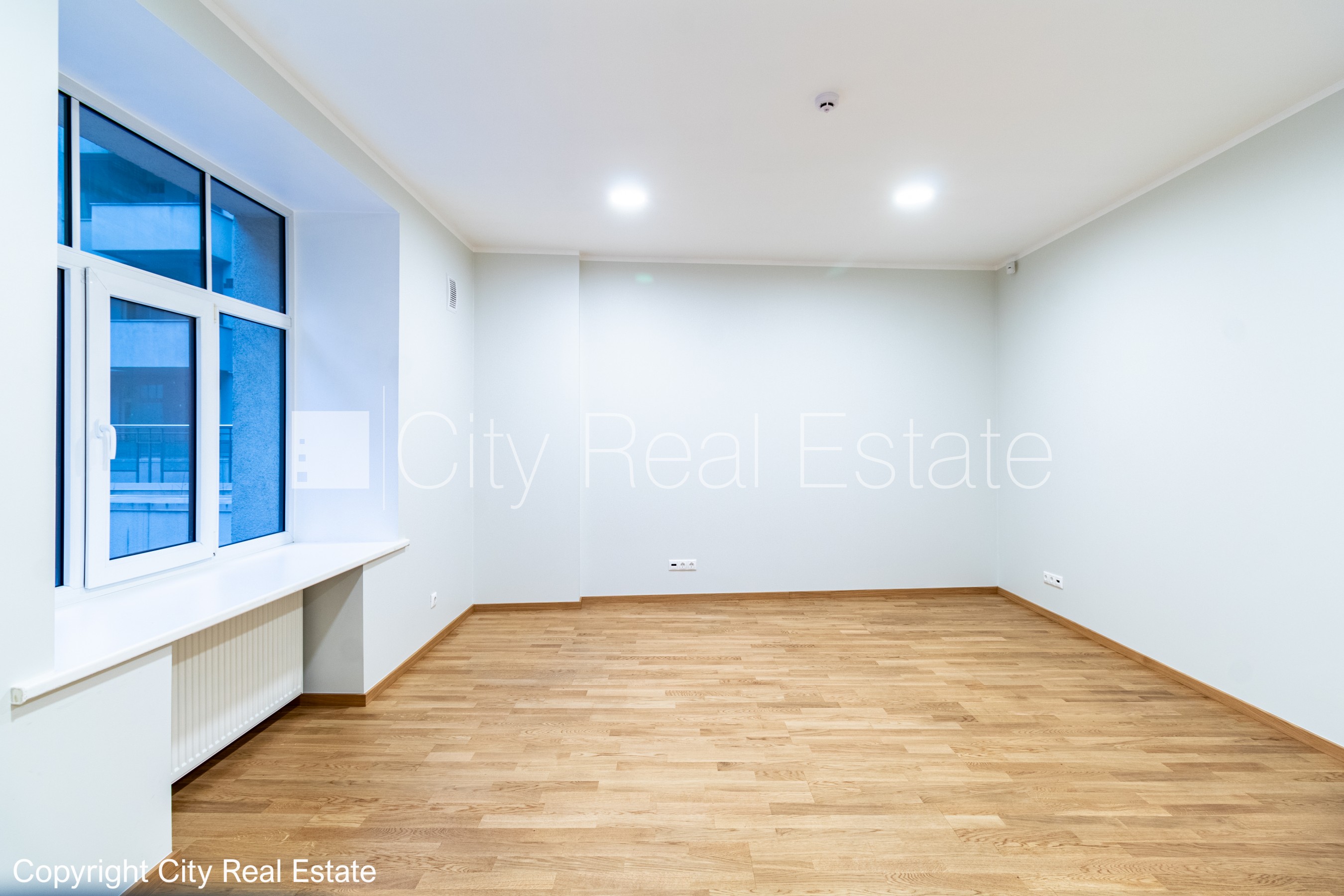 Sludinājumi. Pagalma ēka, renovēta māja, labiekārtots apzaļumots pagalms, slēgts pagalms, teritorijas Cena: 1317 EUR/mēn Foto #4