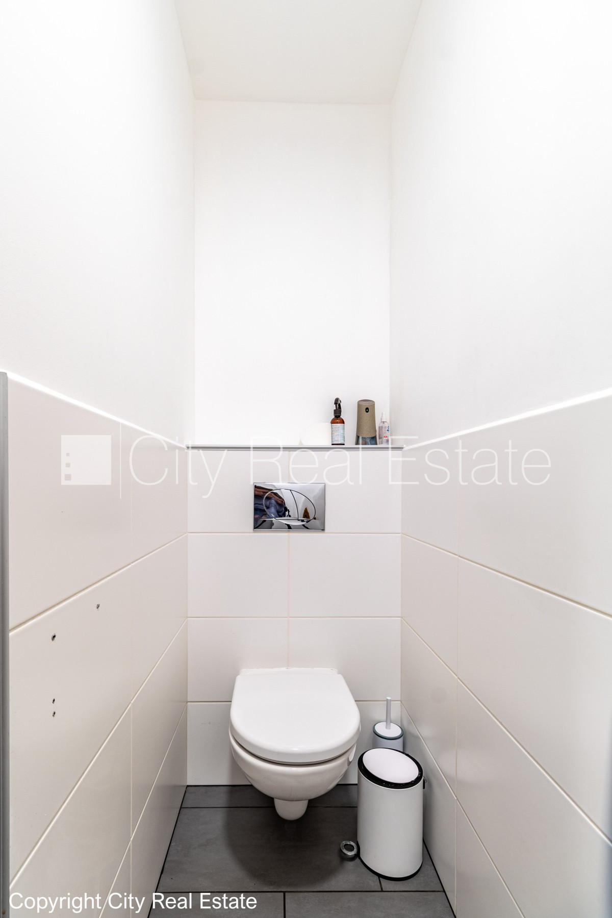 Sludinājumi. Pagalma ēka, renovēta māja, labiekārtots apzaļumots pagalms, slēgts pagalms, teritorijas Cena: 1317 EUR/mēn Foto #17