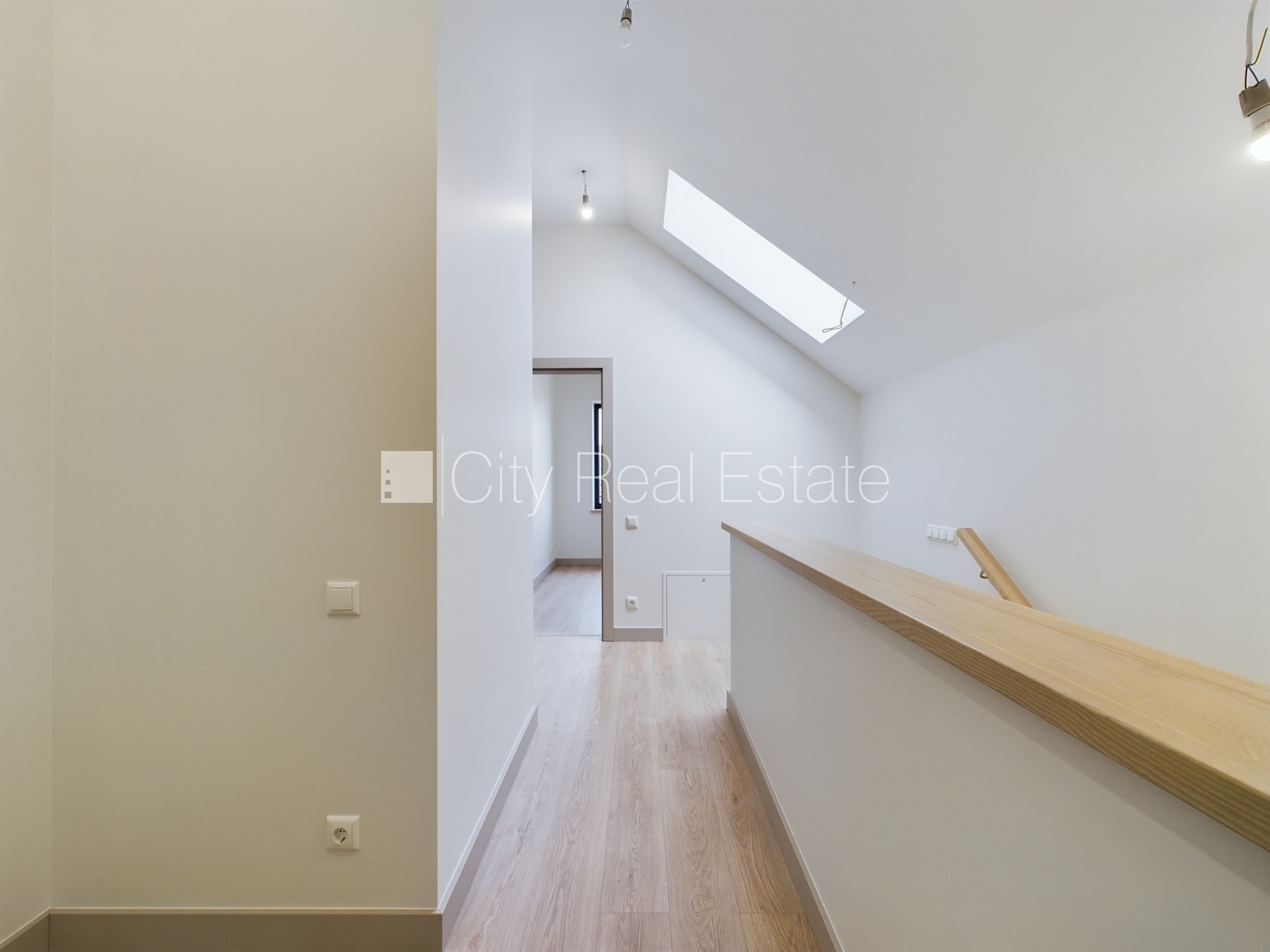 Sludinājumi. Privātmāja, dzelzsbetona starp stāvu pārsegumi, gāzbetona bloku starpsienas, energo efektīva māja, Cena: 295000 EUR Foto #20