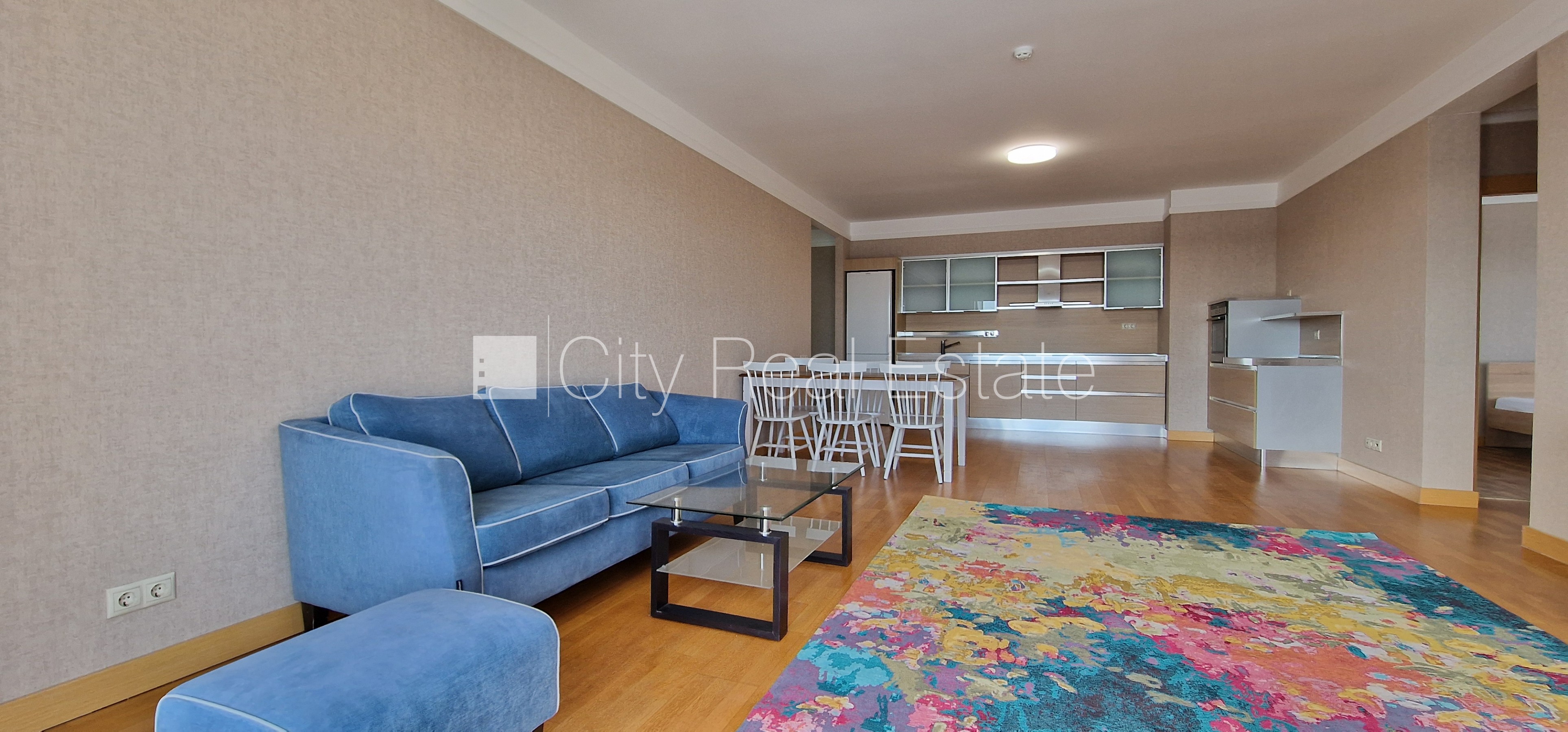 Sludinājumi. Projekts - Panorama Plaza, jaunceltne, labiekārtota apzaļumota teritorija, iespēja nomāt Cena: 850 EUR/mēn Foto #1