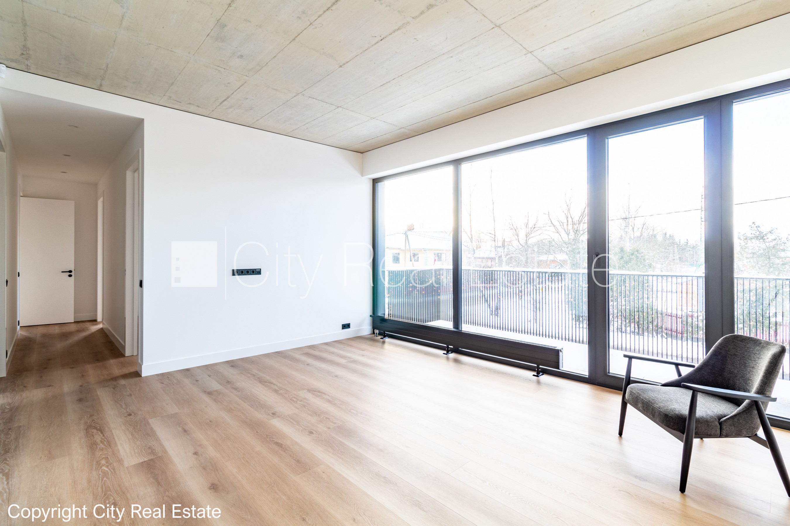 Sludinājumi. Jaunceltne, labiekārtots apzaļumots pagalms, bruģēts piebraucamais ceļš, slēgts pagalms, Cena: 275000 EUR Foto #10