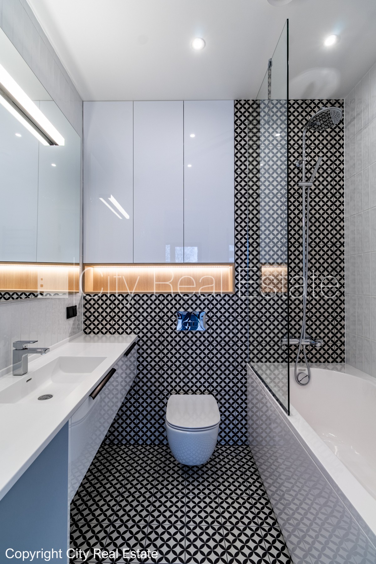 Sludinājumi. Jaunceltne, labiekārtots apzaļumots pagalms, bruģēts piebraucamais ceļš, slēgts pagalms, Cena: 275000 EUR Foto #22