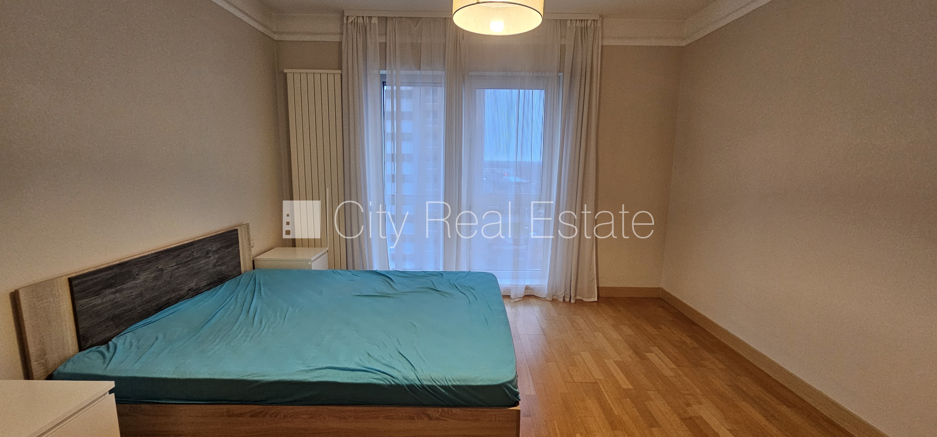 Sludinājumi. Jaunceltne, labiekārtots apzaļumots pagalms, teritorijas iebrauktuves vārti aprīkoti ar Cena: 850 EUR/mēn Foto #8