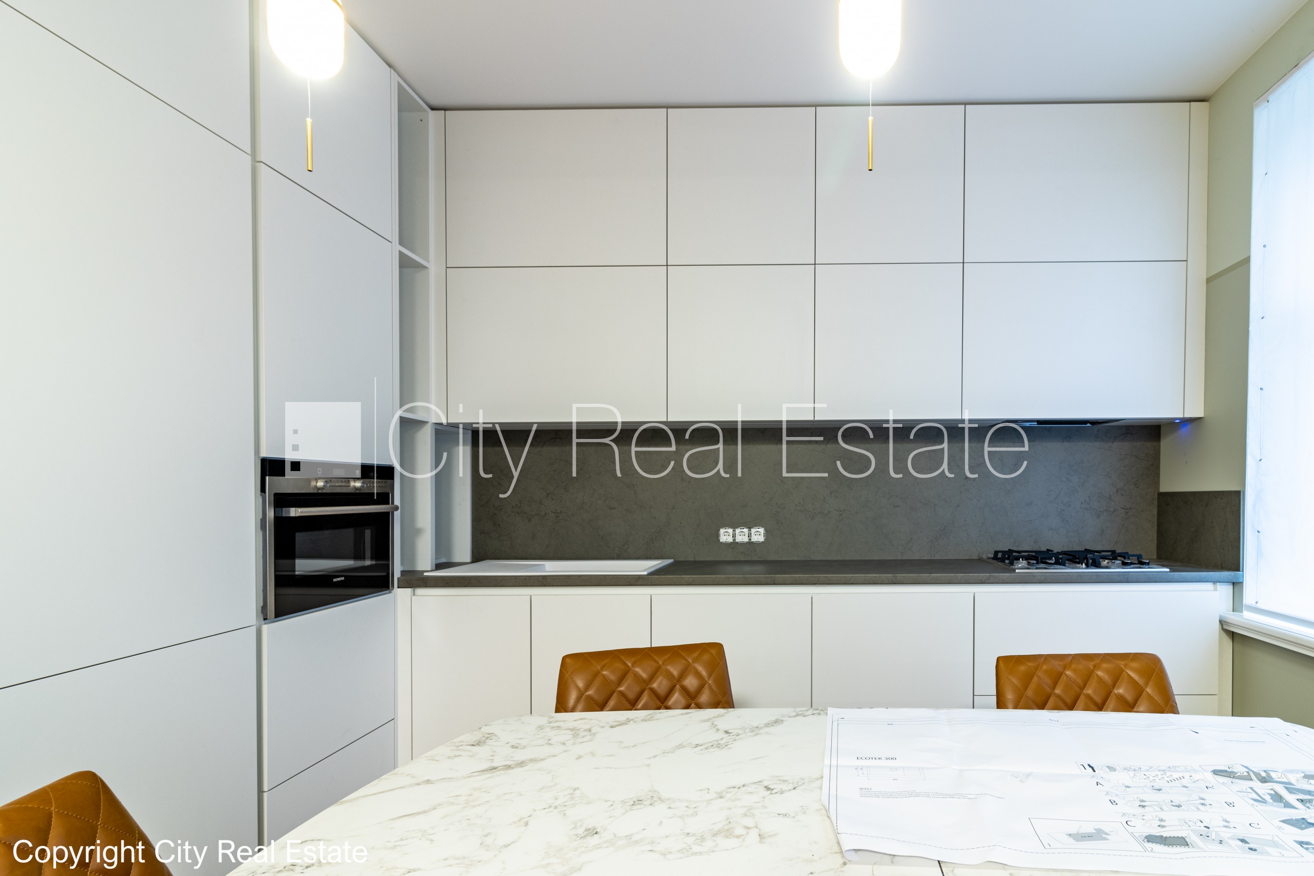 Sludinājumi. Privātmāja, dzīvokļu skaits ēkā  4 gab., labiekārtots apzaļumots pagalms, bruģēts piebraucamais Cena: 1700 EUR/mēn Foto #5