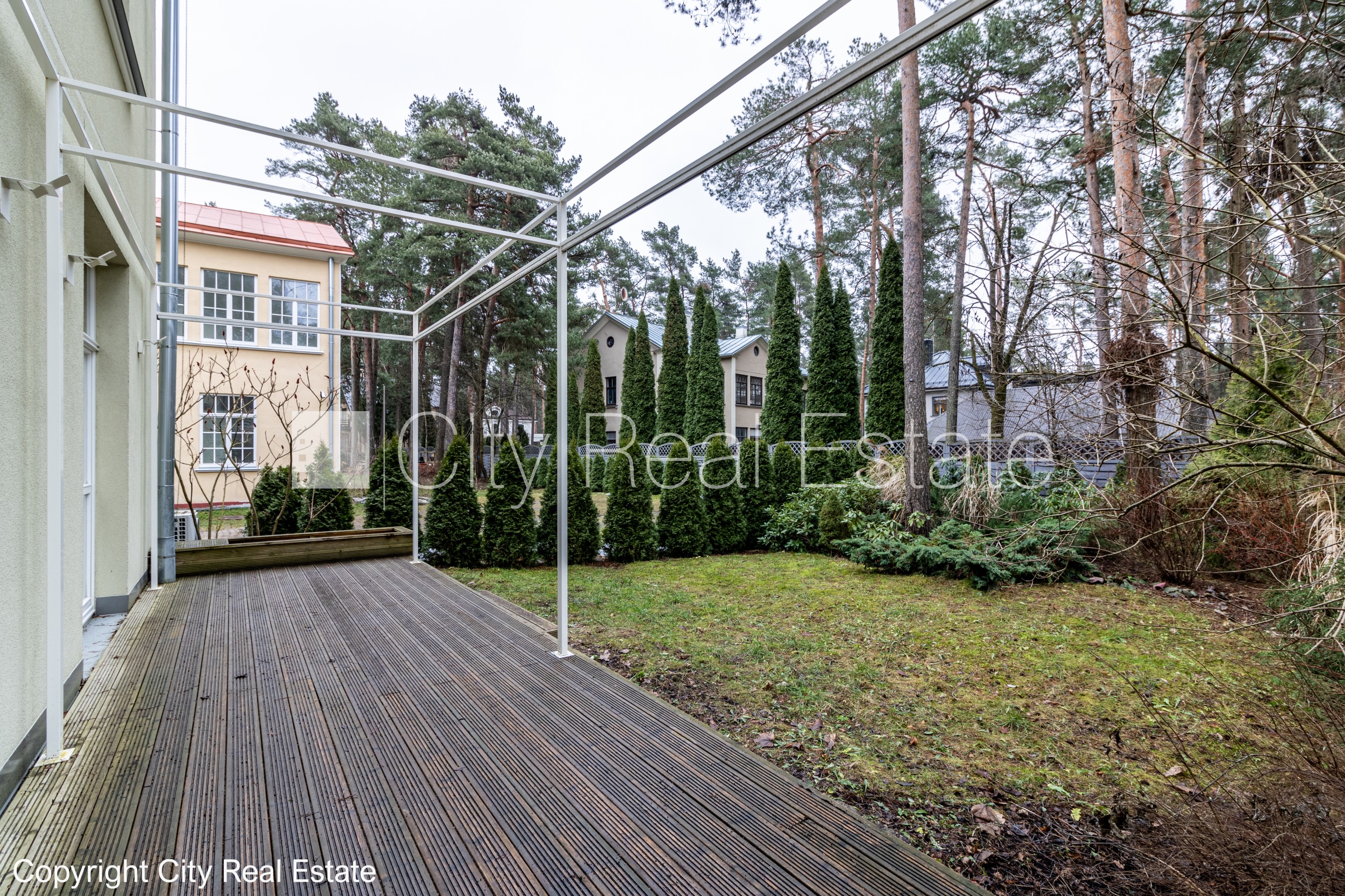 Sludinājumi. Privātmāja, dzīvokļu skaits ēkā  4 gab., labiekārtots apzaļumots pagalms, bruģēts piebraucamais Cena: 1700 EUR/mēn Foto #19