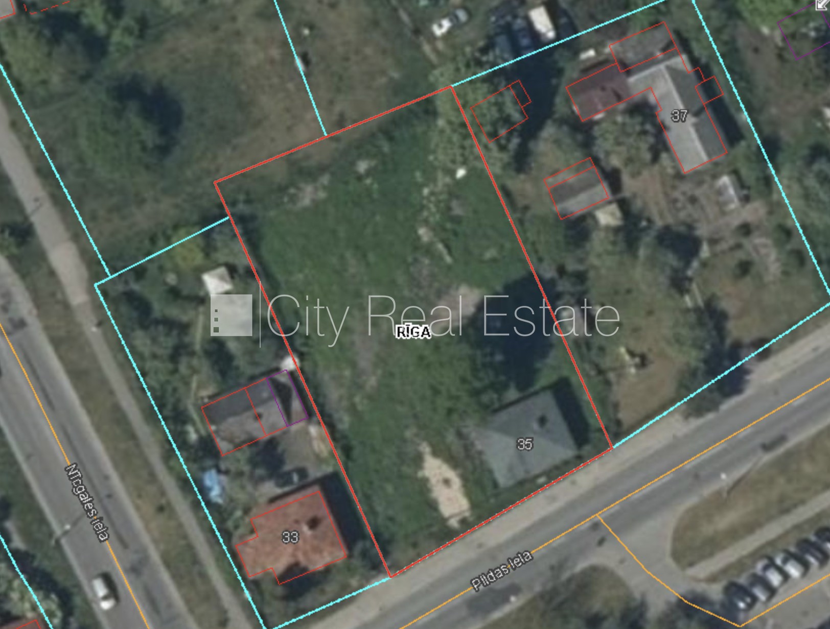 Объявление. Территория обнесена забором, разрешено строить двухэтажное здание, разрешено строить многоэтажный Цена: 159000 EUR Foto #4