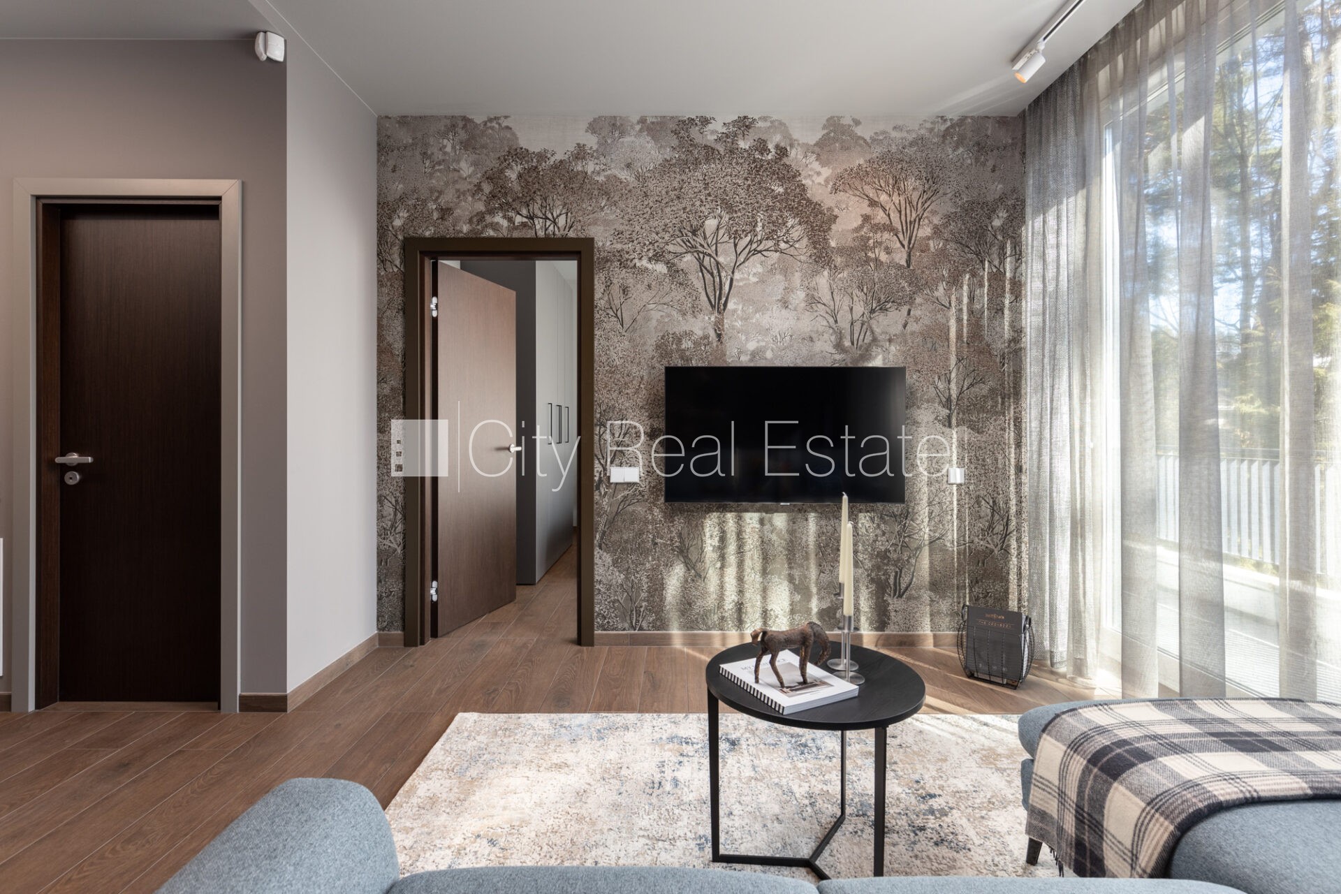 Sludinājumi. Šo dzīvokli izīrē pa diennaktīm (īstermiņa īre), īres cena sludinājumā norādīta par vienu diennakts Cena: 300 EUR/mēn Foto #3