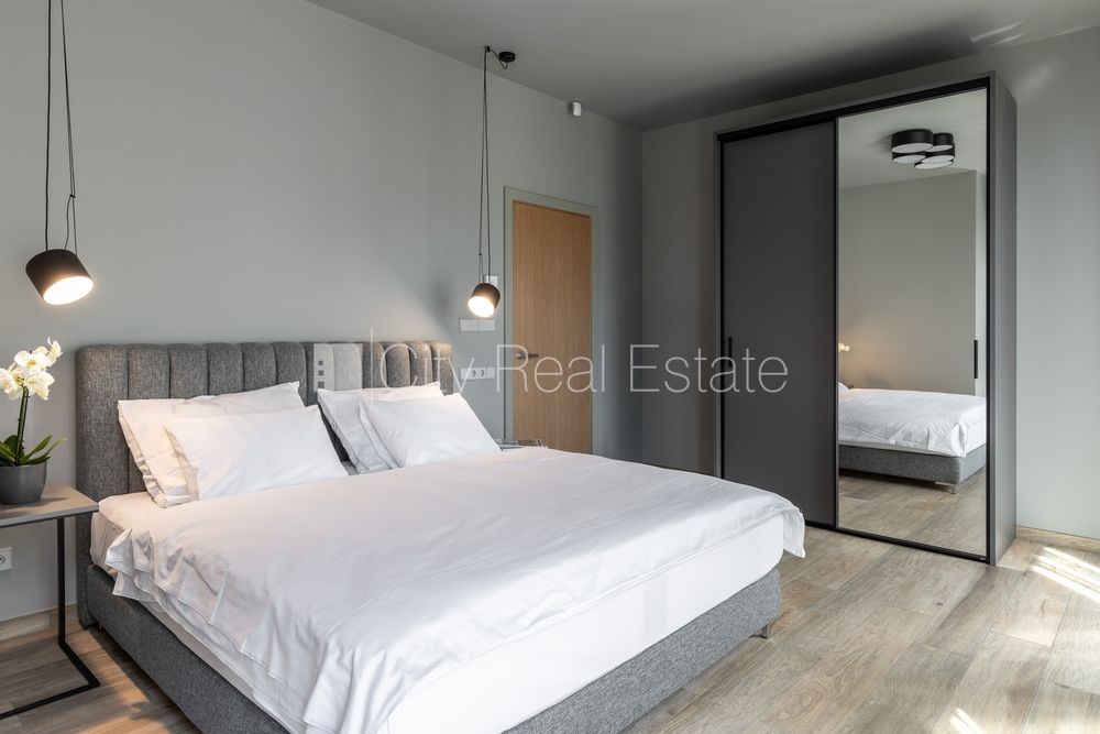 Sludinājumi. Šo dzīvokli izīrē pa diennaktīm (īstermiņa īre), īres cena sludinājumā norādīta par vienu diennakts Cena: 440 EUR/mēn Foto #8