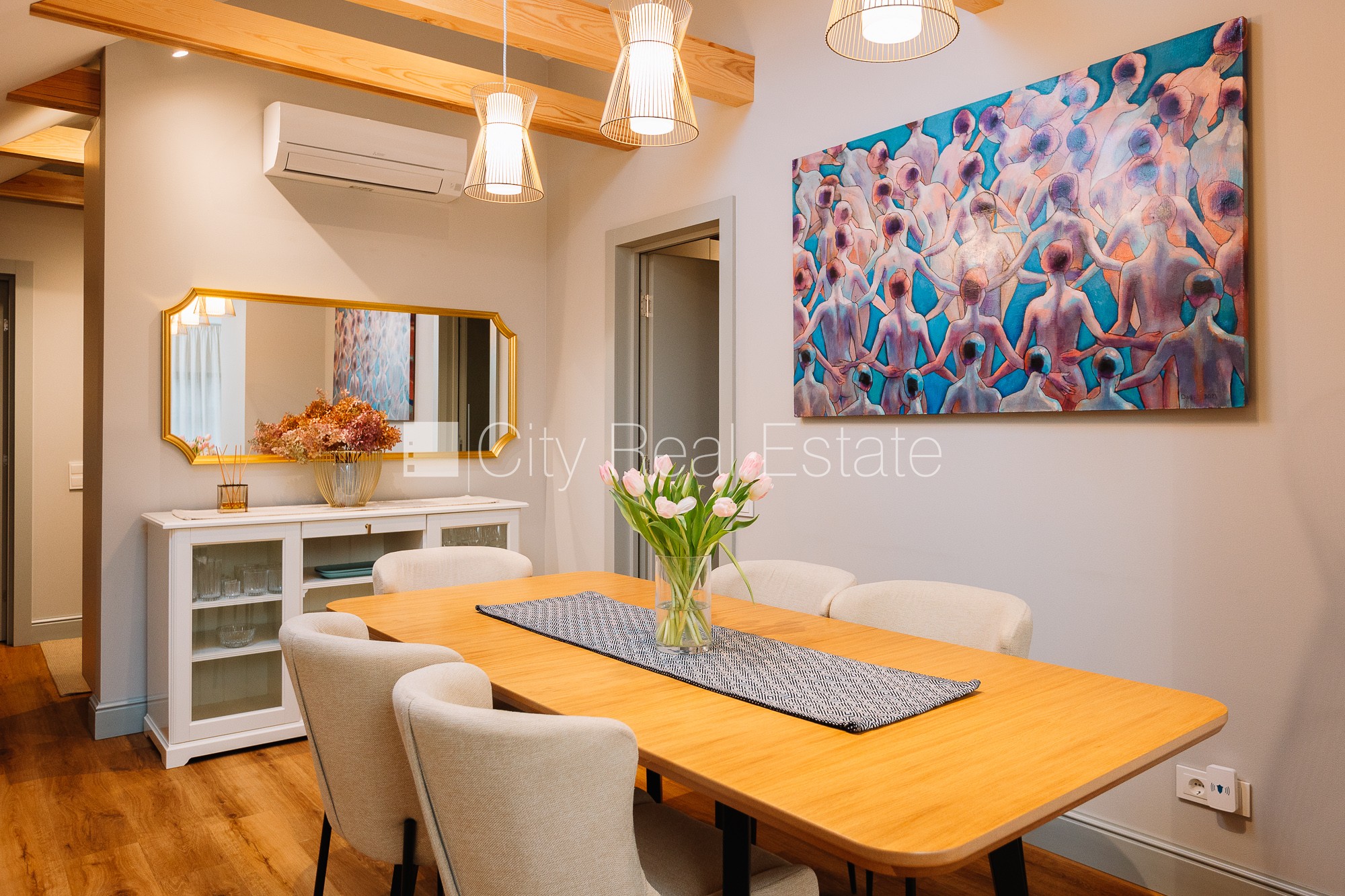 Sludinājumi. Jaunceltne, labiekārtots apzaļumots pagalms, slēgts pagalms, apzaļumota teritorija ar jaunu kokaugu Cena: 1900 EUR/mēn Foto #8