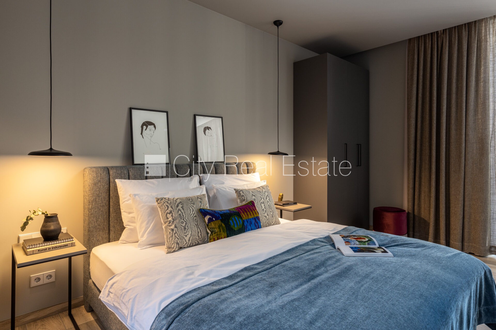 Sludinājumi. Jaunceltne, fasādes māja, zaļā teritorija, pazemes autostāvvieta, ieeja no ielas, apzaļumota Cena: 3800 EUR/mēn Foto #9