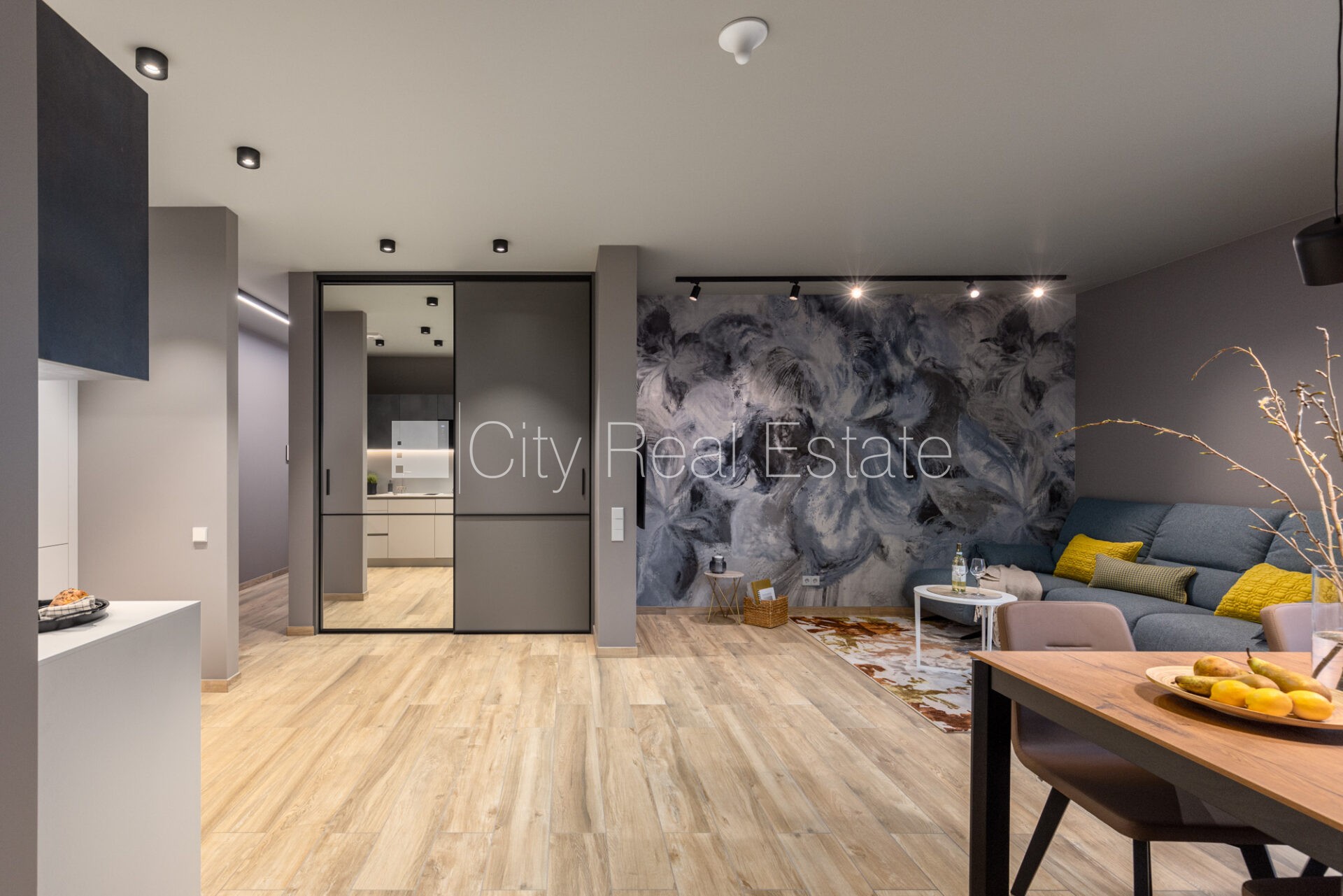 Sludinājumi. Jaunceltne, fasādes māja, zaļā teritorija, pazemes autostāvvieta, ieeja no ielas, apzaļumota Cena: 3800 EUR/mēn Foto #4