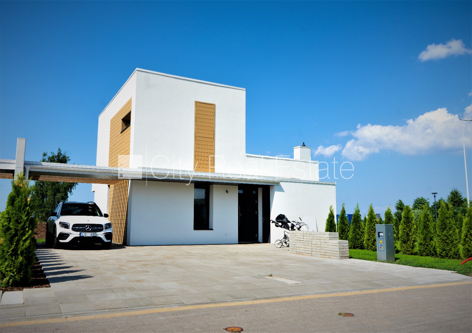 Sludinājumi. Privātmāja, apsaimniekošanas maksa mēnesī 62,46 EUR, energo efektīva māja, labiekārtota apzaļumota Cena: 1950 EUR/mēn Foto #20