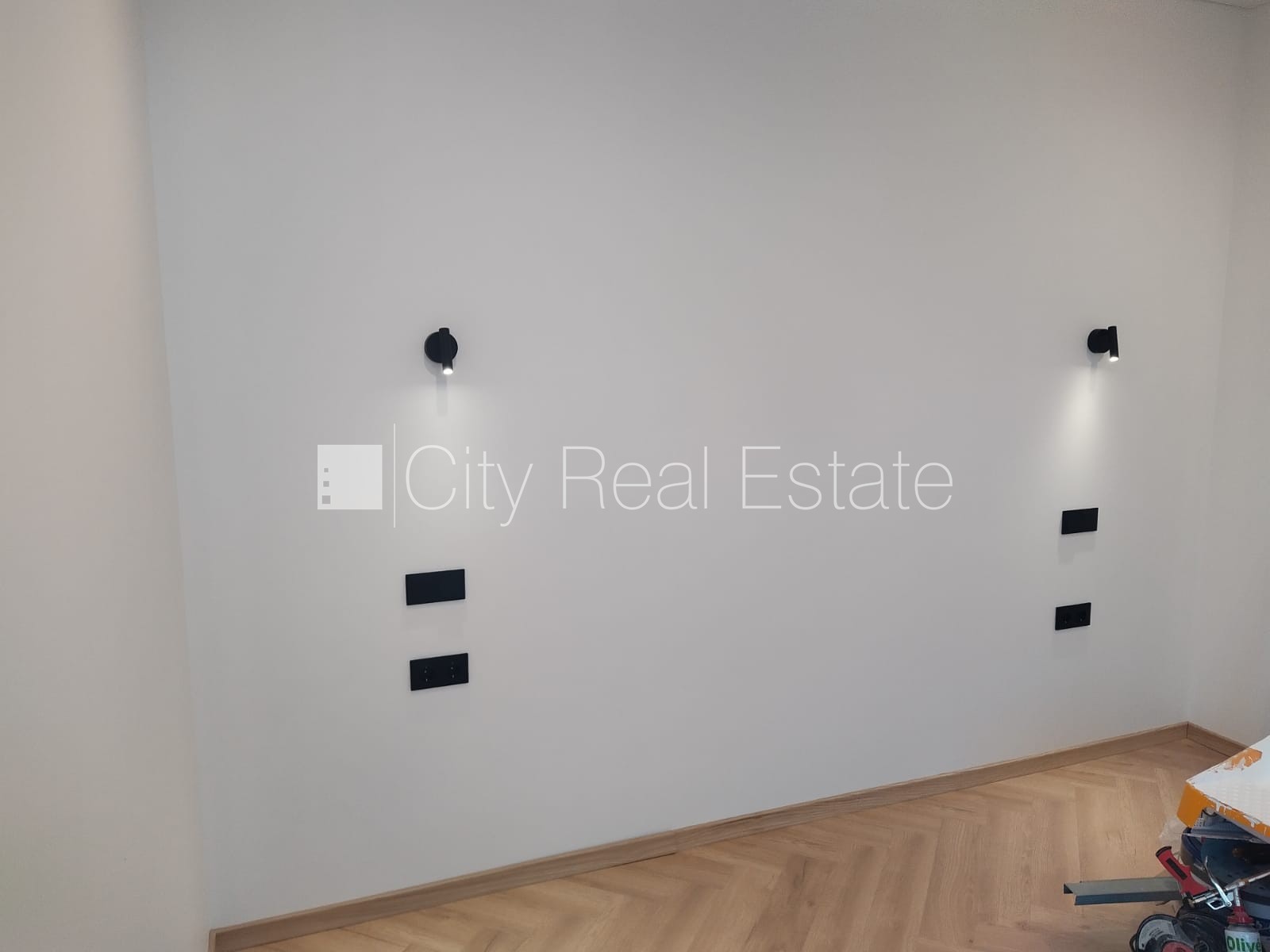 Sludinājumi. Privātmāja, energo efektīva māja, labiekārtota apzaļumota teritorija, bruģēts piebraucamais ceļš, Cena: 375000 EUR Foto #7