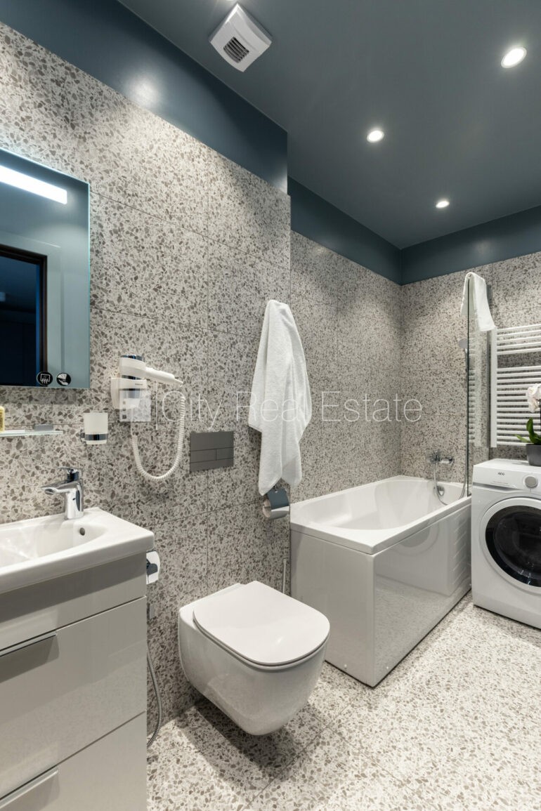 Sludinājumi. Jaunceltne, fasādes māja, labiekārtots apzaļumots pagalms, pazemes autostāvvieta, ieeja no ielas, Cena: 5600 EUR/mēn Foto #10