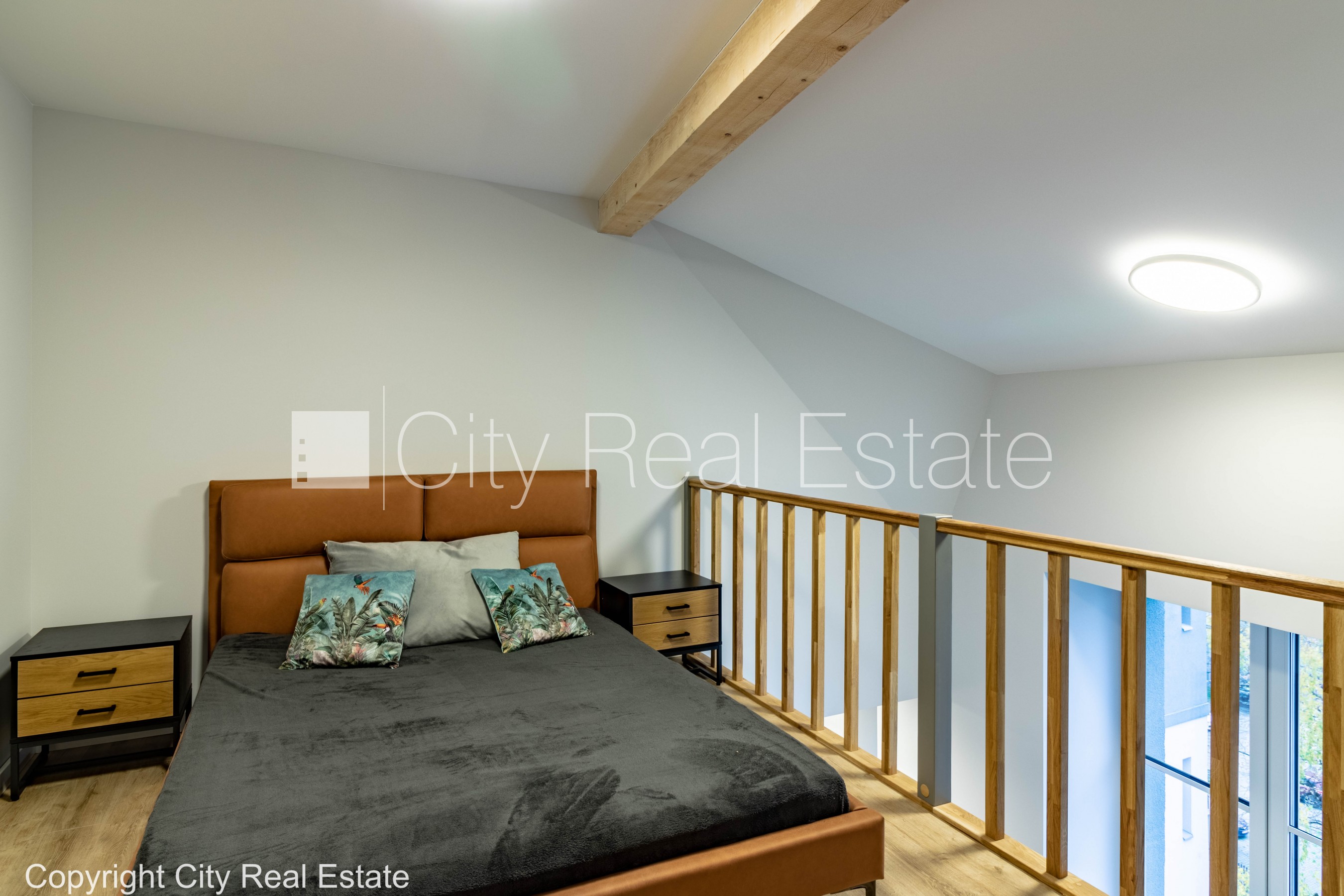 Объявление. Дом во дворе, реновированный дом, благоустроенная озеленённая территория, вход с улицы, лифт, Цена: 780 EUR/мес. Foto #11