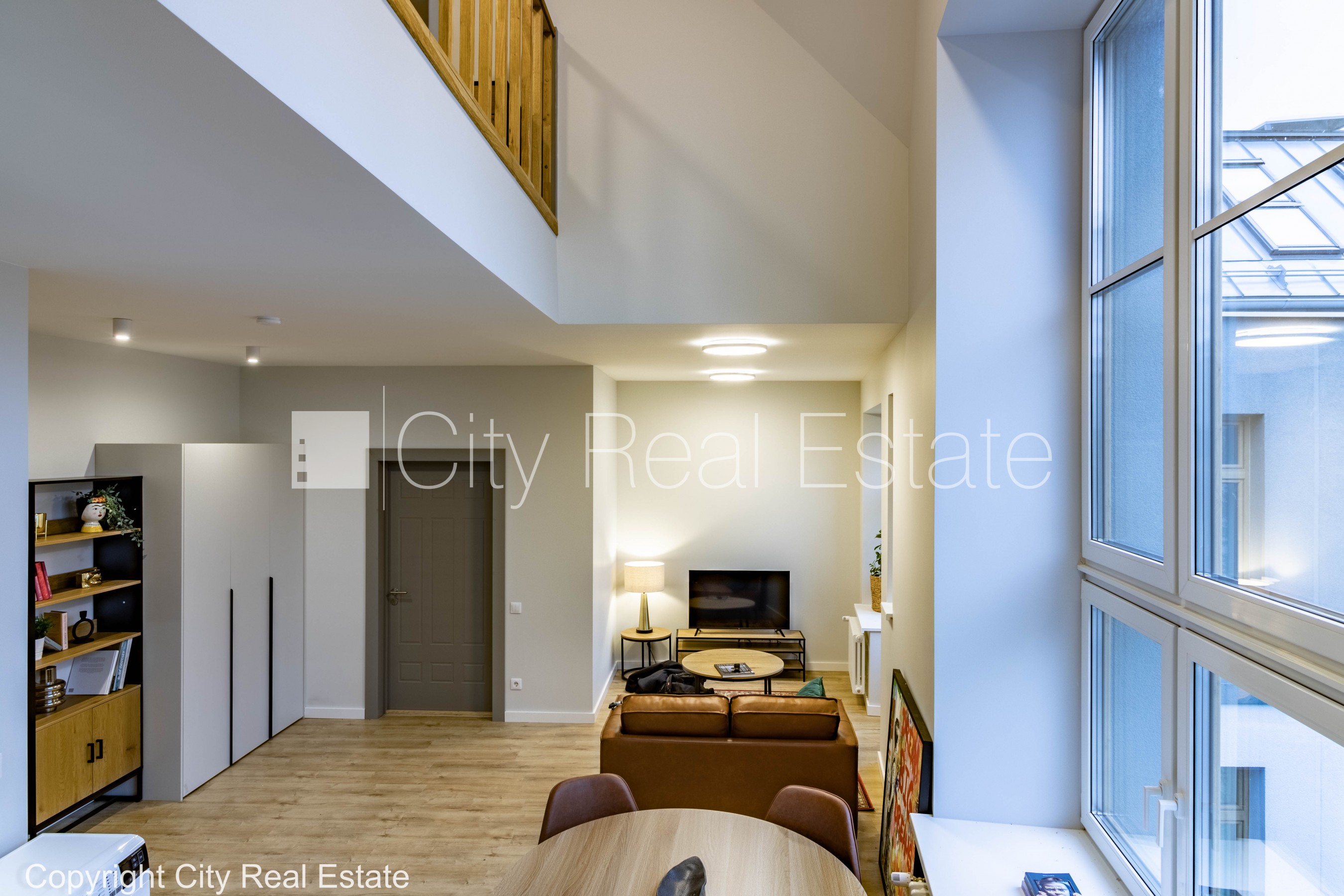 Объявление. Дом во дворе, реновированный дом, благоустроенная озеленённая территория, вход с улицы, лифт, Цена: 780 EUR/мес. Foto #7