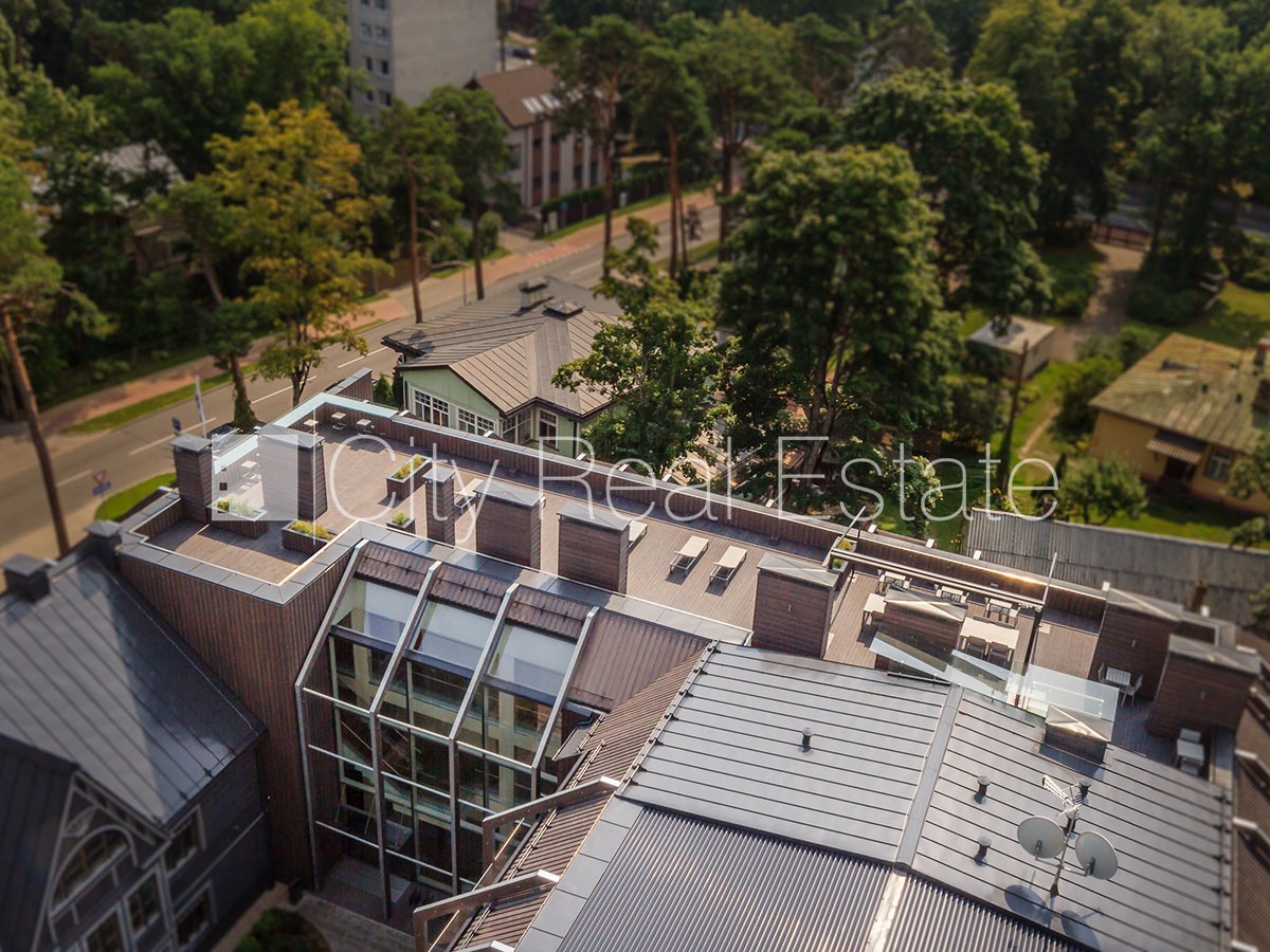 Sludinājumi. Jaunceltne, fasādes māja, zaļā teritorija, labiekārtots apzaļumots pagalms, teritorijas Cena: 2500 EUR/mēn Foto #10