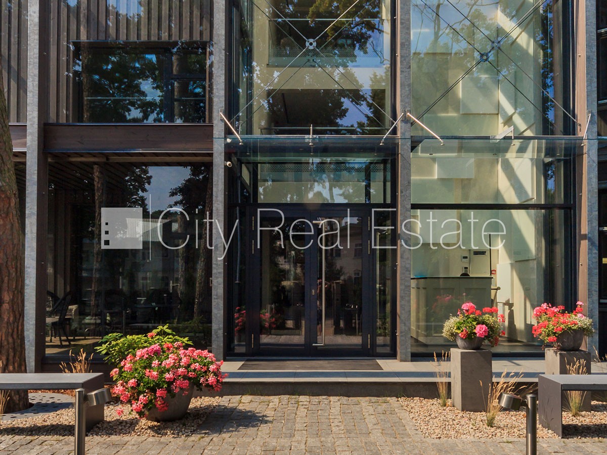 Sludinājumi. Jaunceltne, fasādes māja, zaļā teritorija, labiekārtots apzaļumots pagalms, teritorijas Cena: 2500 EUR/mēn Foto #19