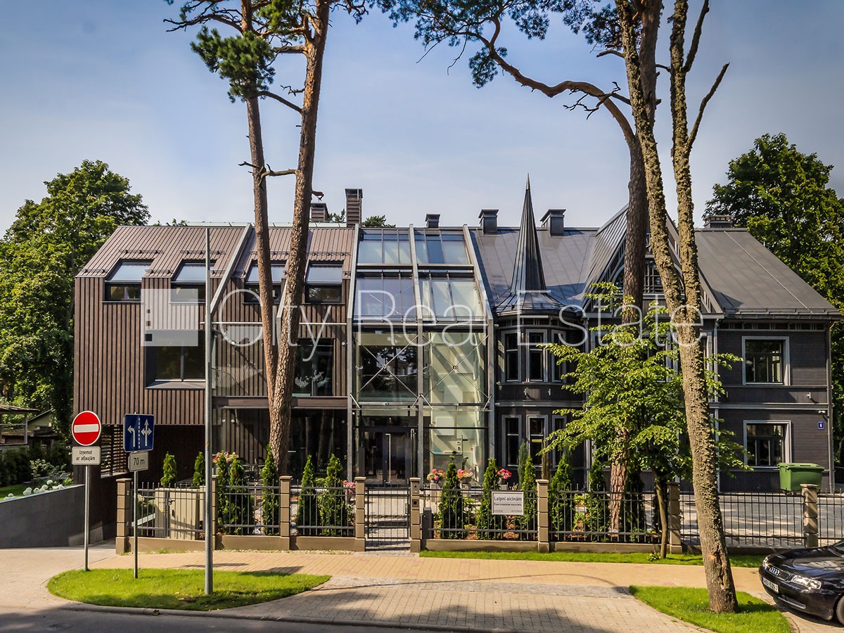 Sludinājumi. Jaunceltne, fasādes māja, zaļā teritorija, labiekārtots apzaļumots pagalms, teritorijas Cena: 2500 EUR/mēn Foto #20