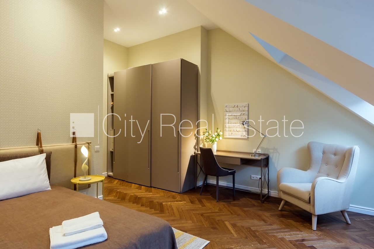 Sludinājumi. Jaunceltne, fasādes māja, zaļā teritorija, labiekārtota apzaļumota teritorija, teritorijas Cena: 3500 EUR/mēn Foto #7