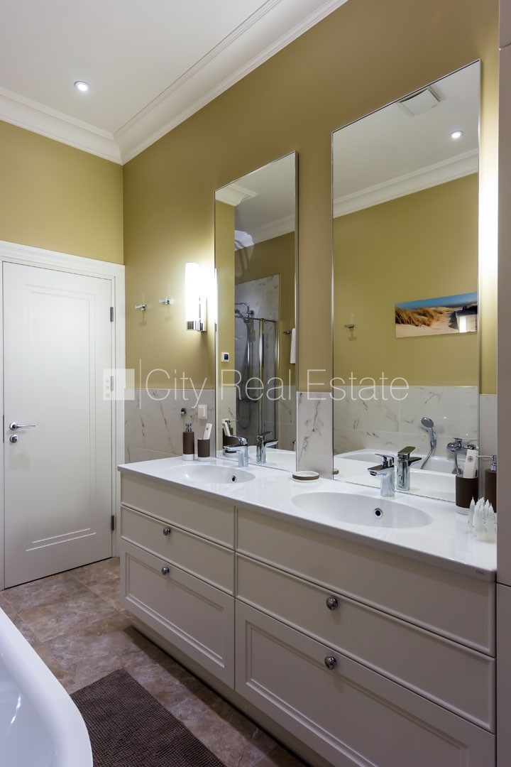 Sludinājumi. Jaunceltne, fasādes māja, zaļā teritorija, labiekārtota apzaļumota teritorija, teritorijas Cena: 3500 EUR/mēn Foto #6